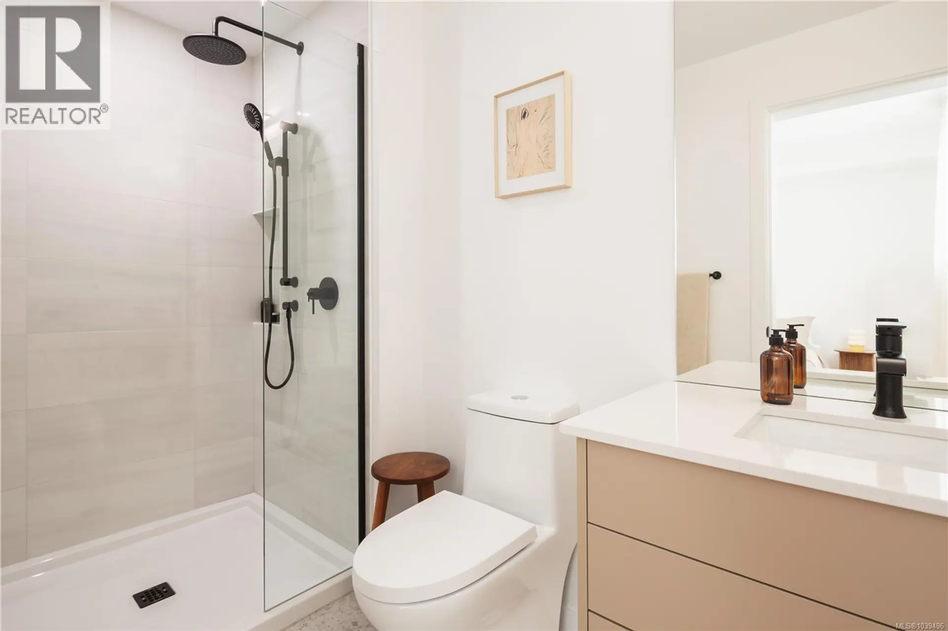 #3 909 Redfern St - Image 13