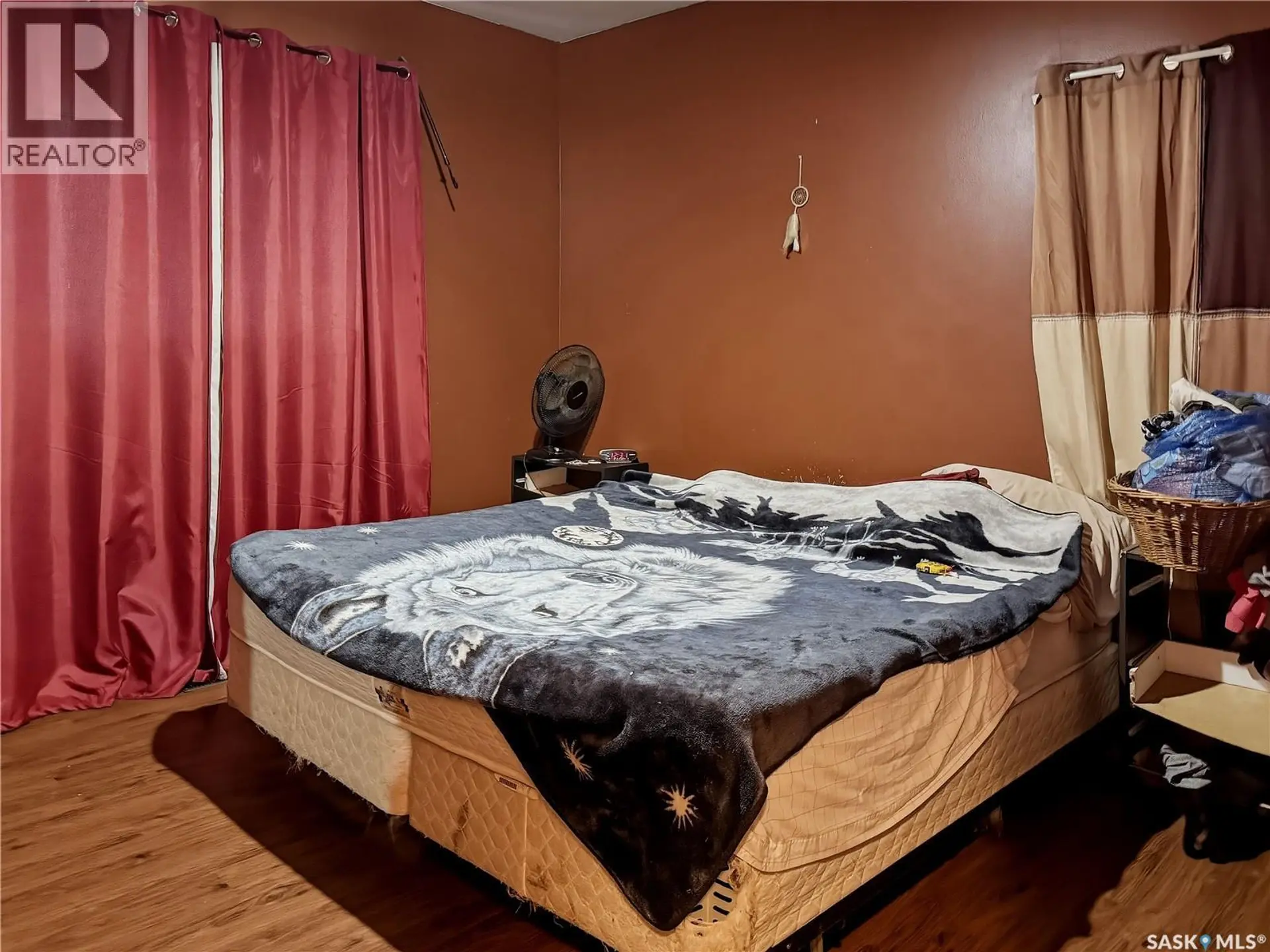 1041 3rd STREET E - Image 13