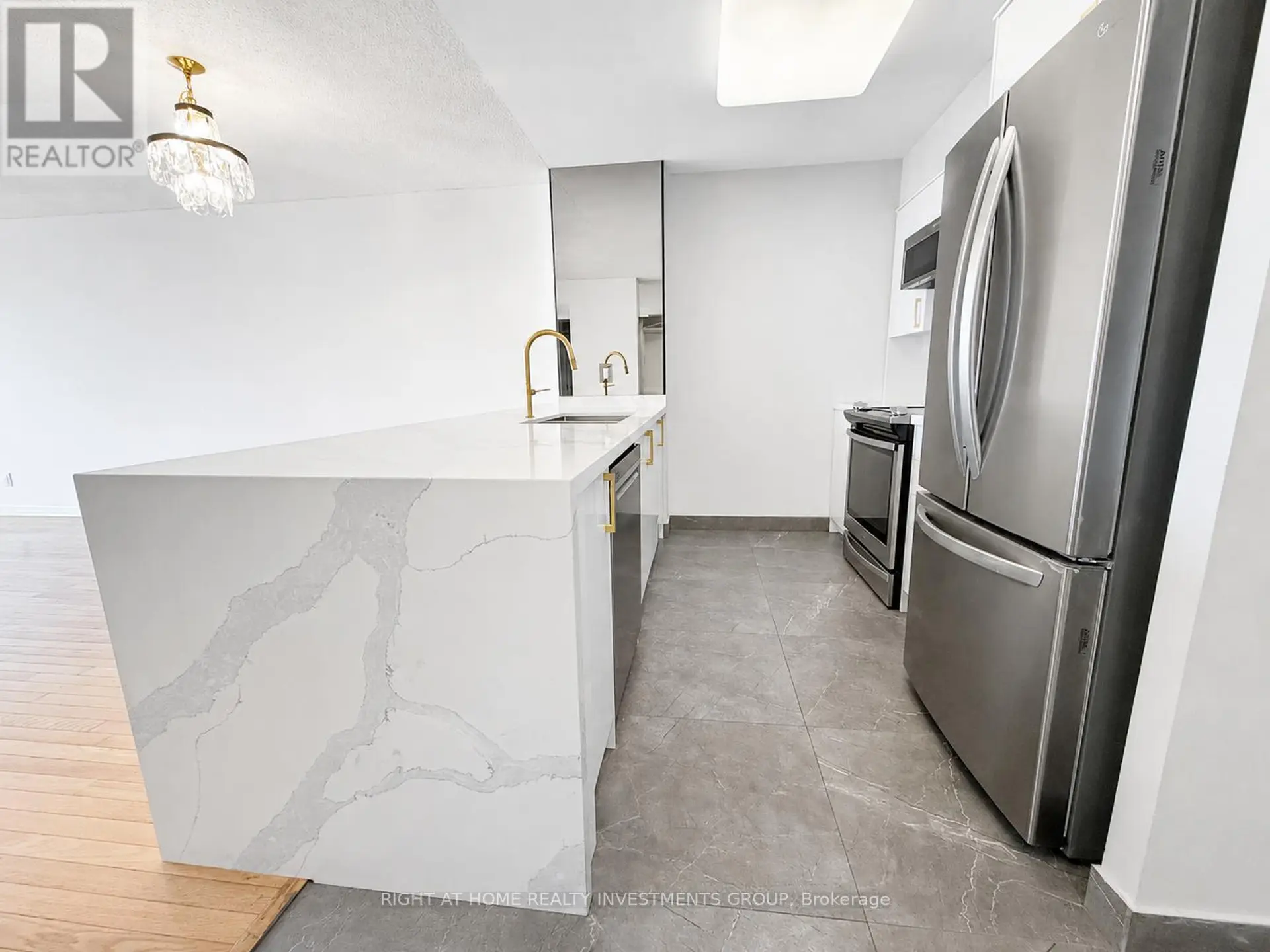 #1101 29 NORTHERN HEIGHTS DRIVE - Image 3