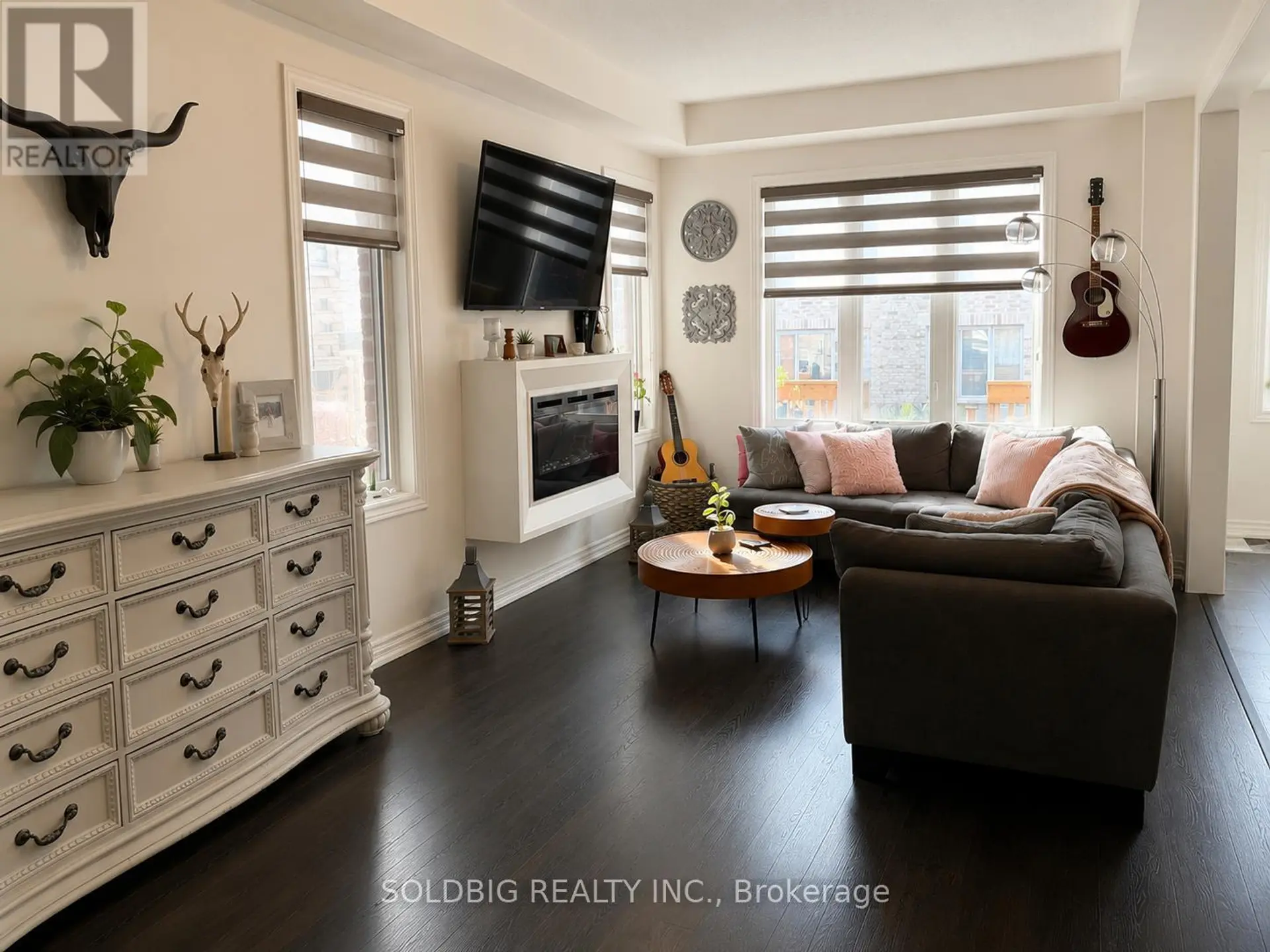 377 SKINNER ROAD - Image 3