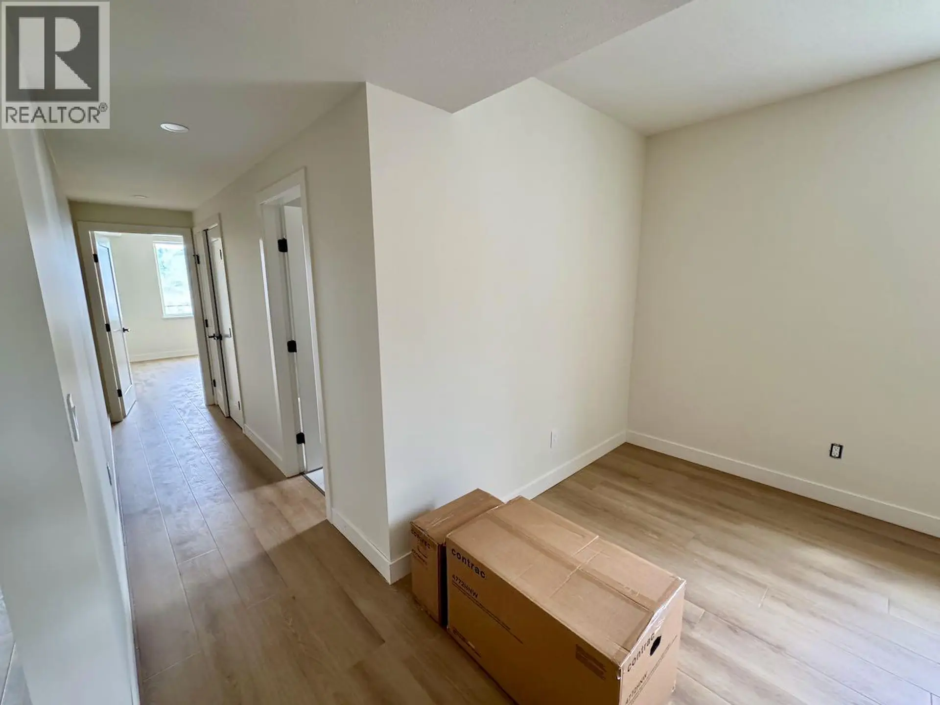 1660 Camas Court - Image 13