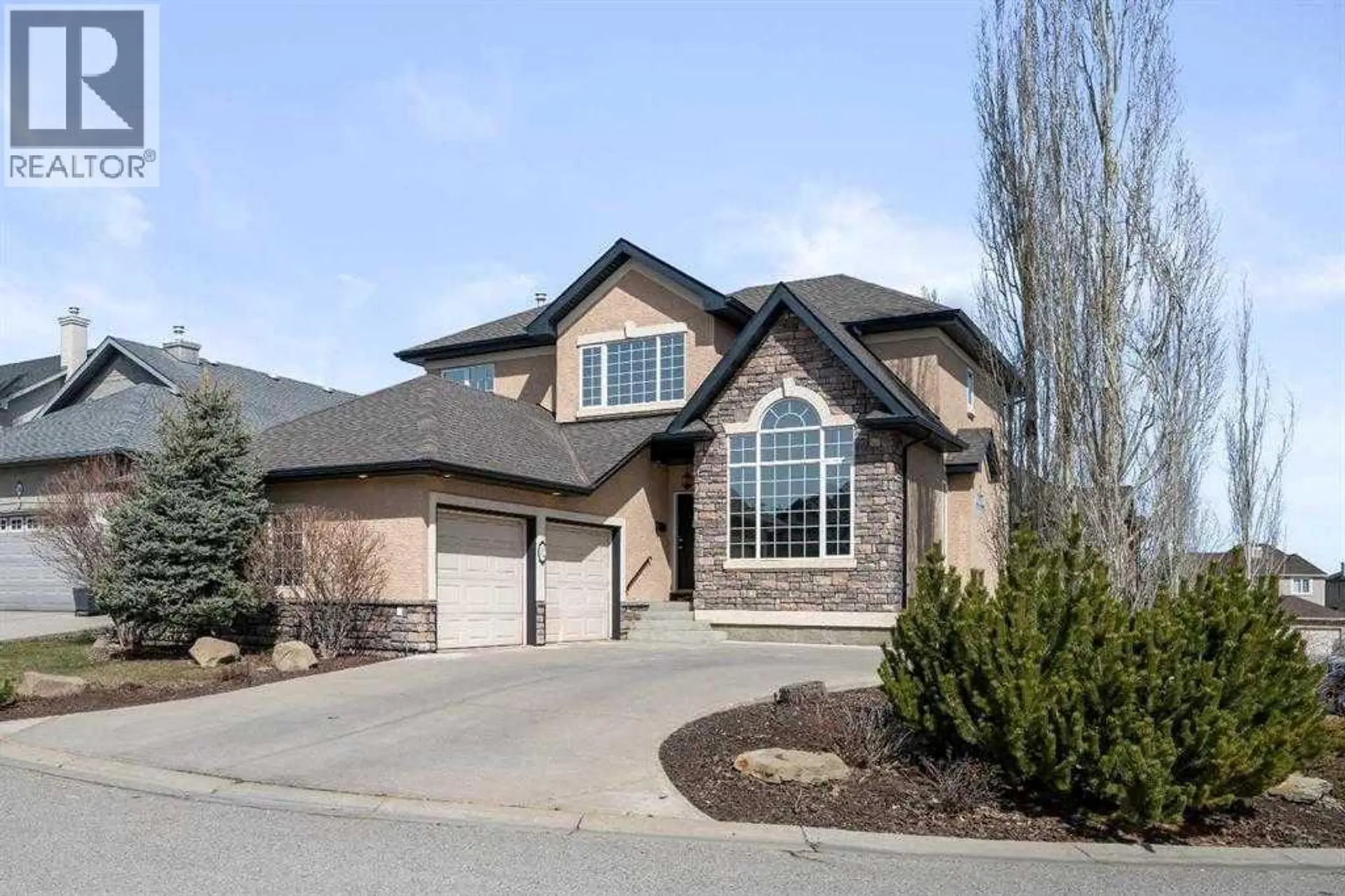 32 Evercreek Bluffs Crescent SW - Image 1