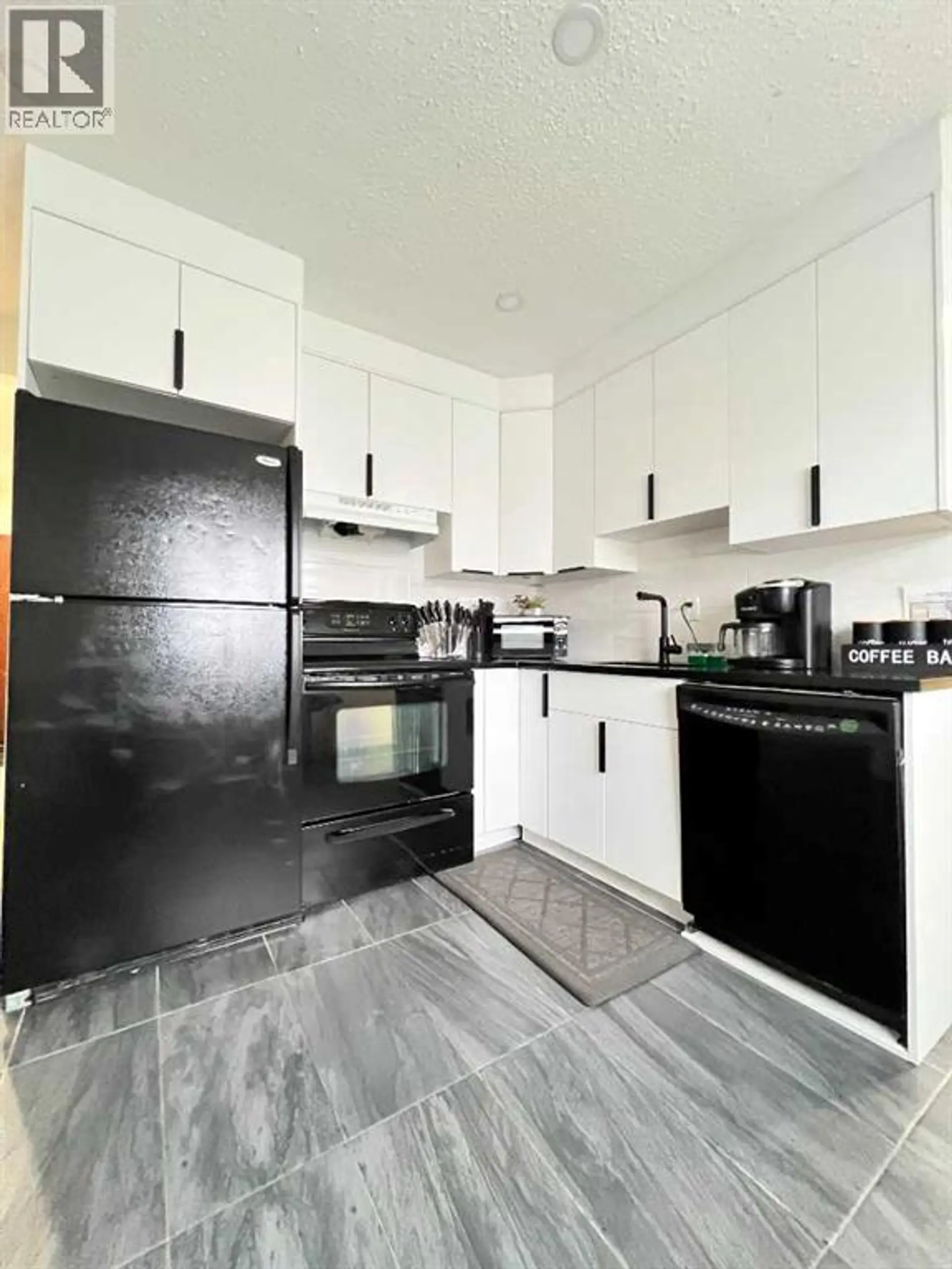 560 Northmount Drive NW - Image 6