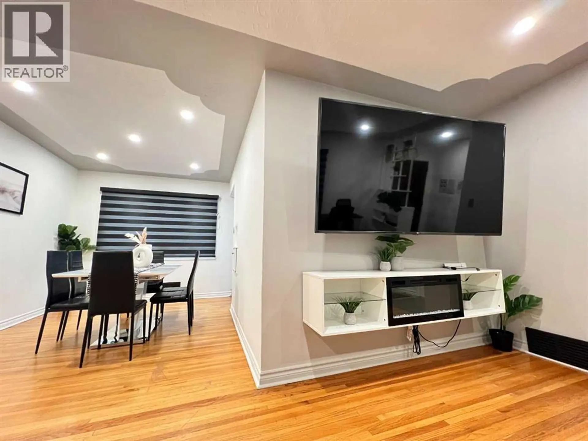 560 Northmount Drive NW - Image 4