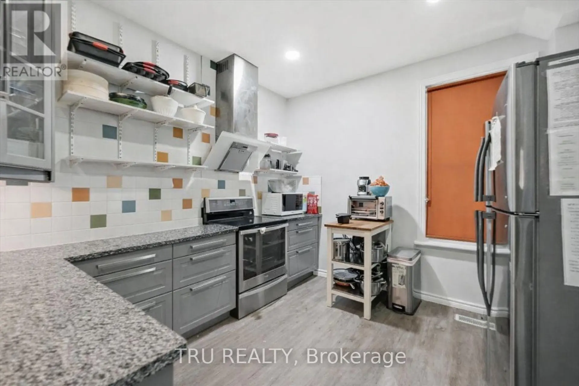 355 CAMBRIDGE STREET N - Image 2