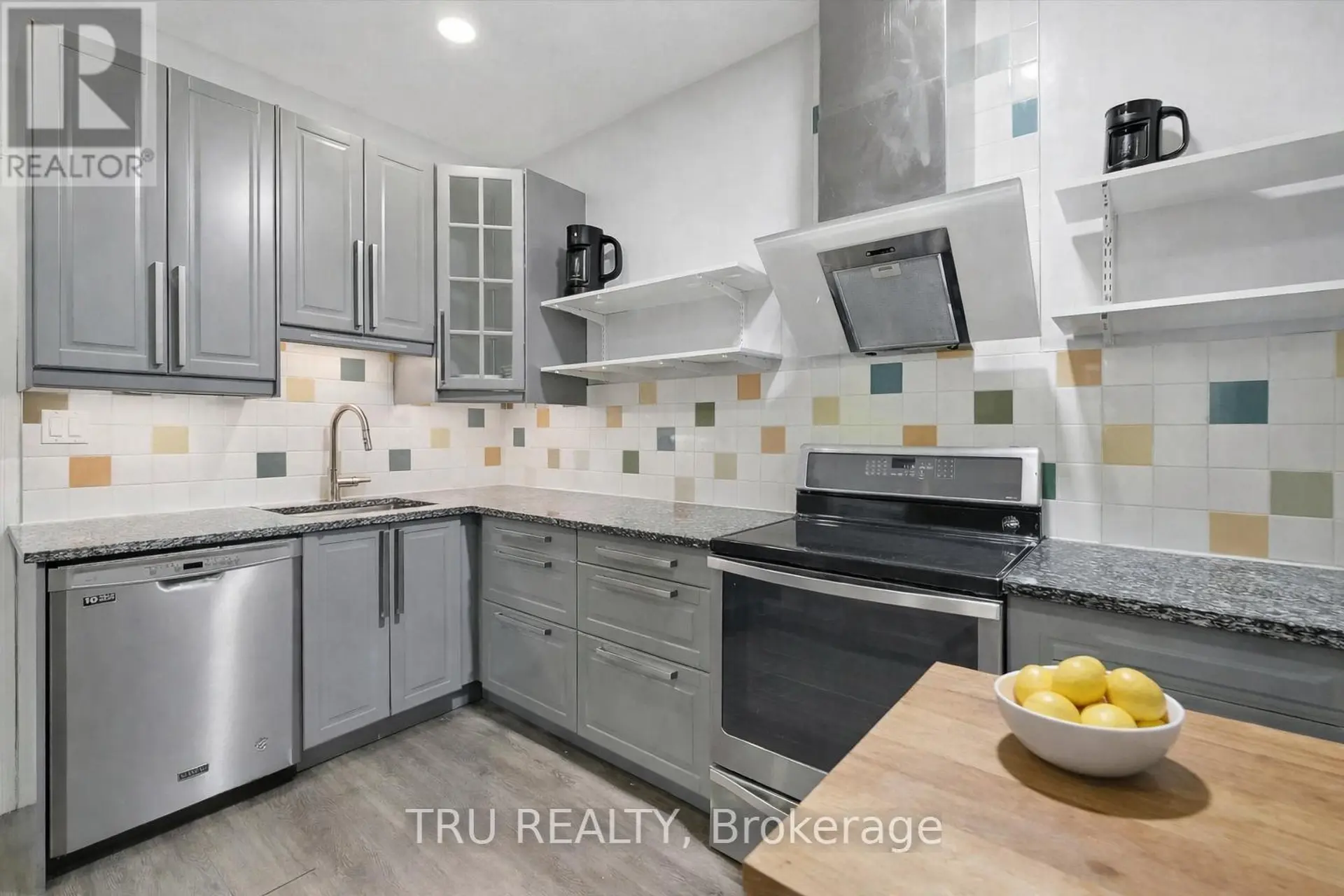 355 CAMBRIDGE STREET N - Image 3