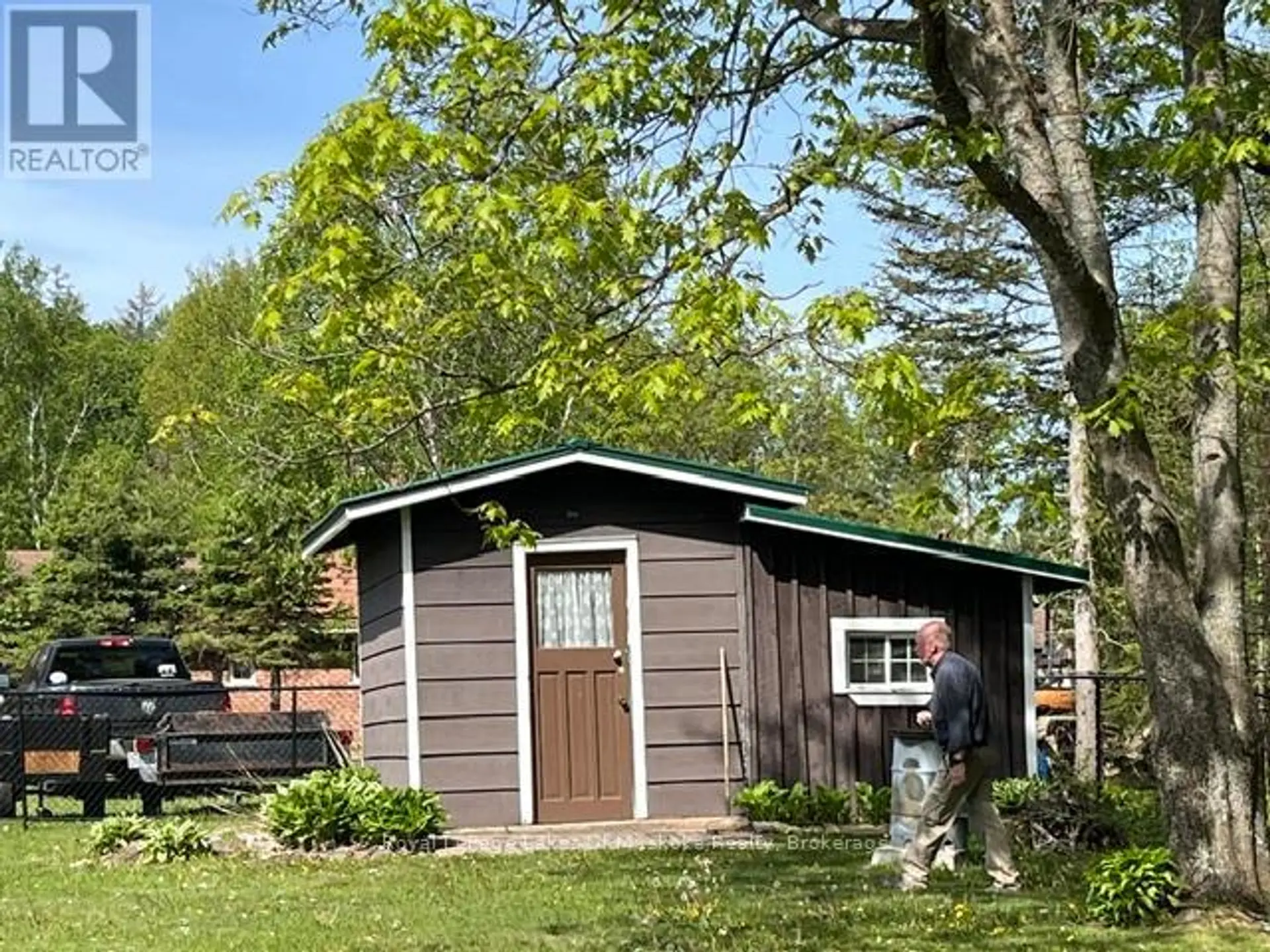 25 FITZ AVENUE - Image 4