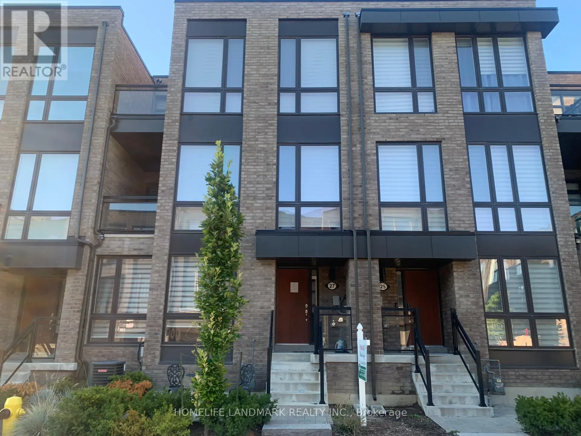 27 THORNCREST DRIVE - Image 1