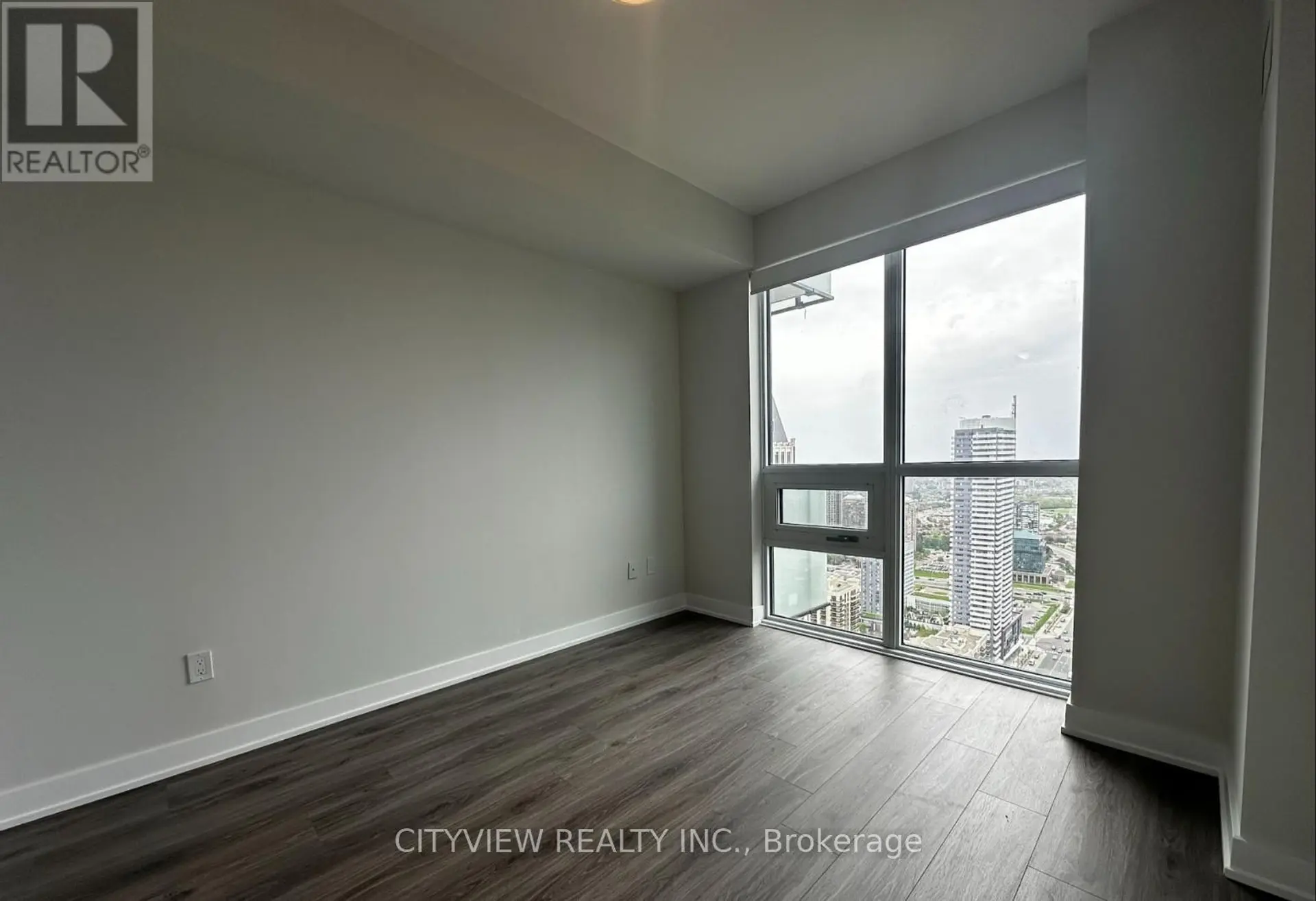 430 SQUARE ONE DRIVE - Image 10