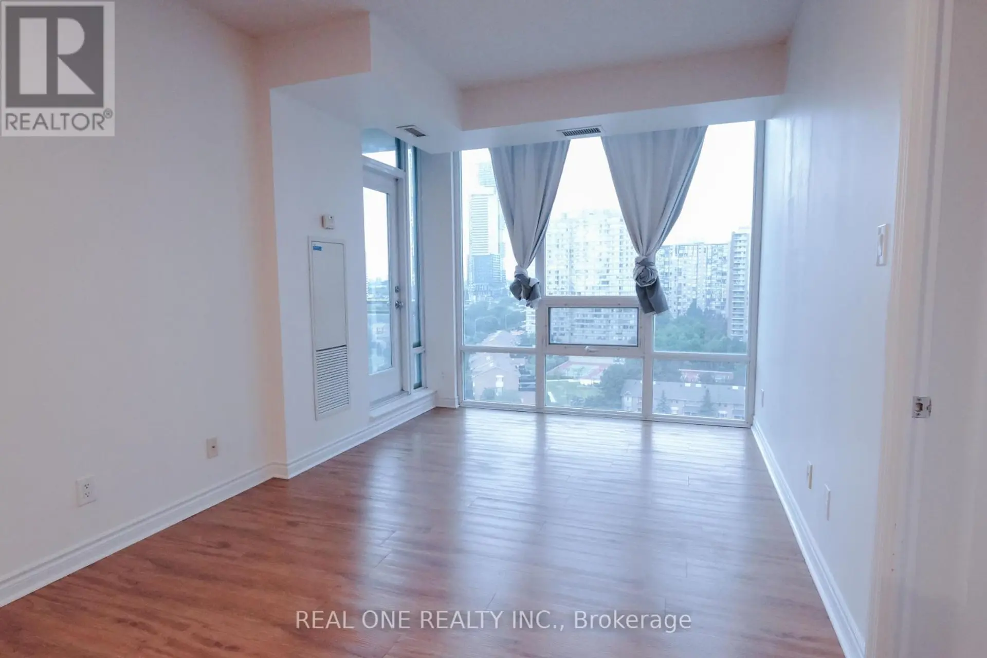 #1608 3525 KARIYA DRIVE - Image 13