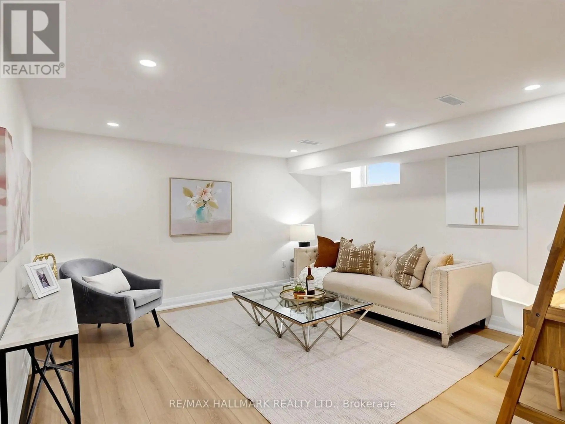 44 QUEENSDALE AVENUE - Image 13