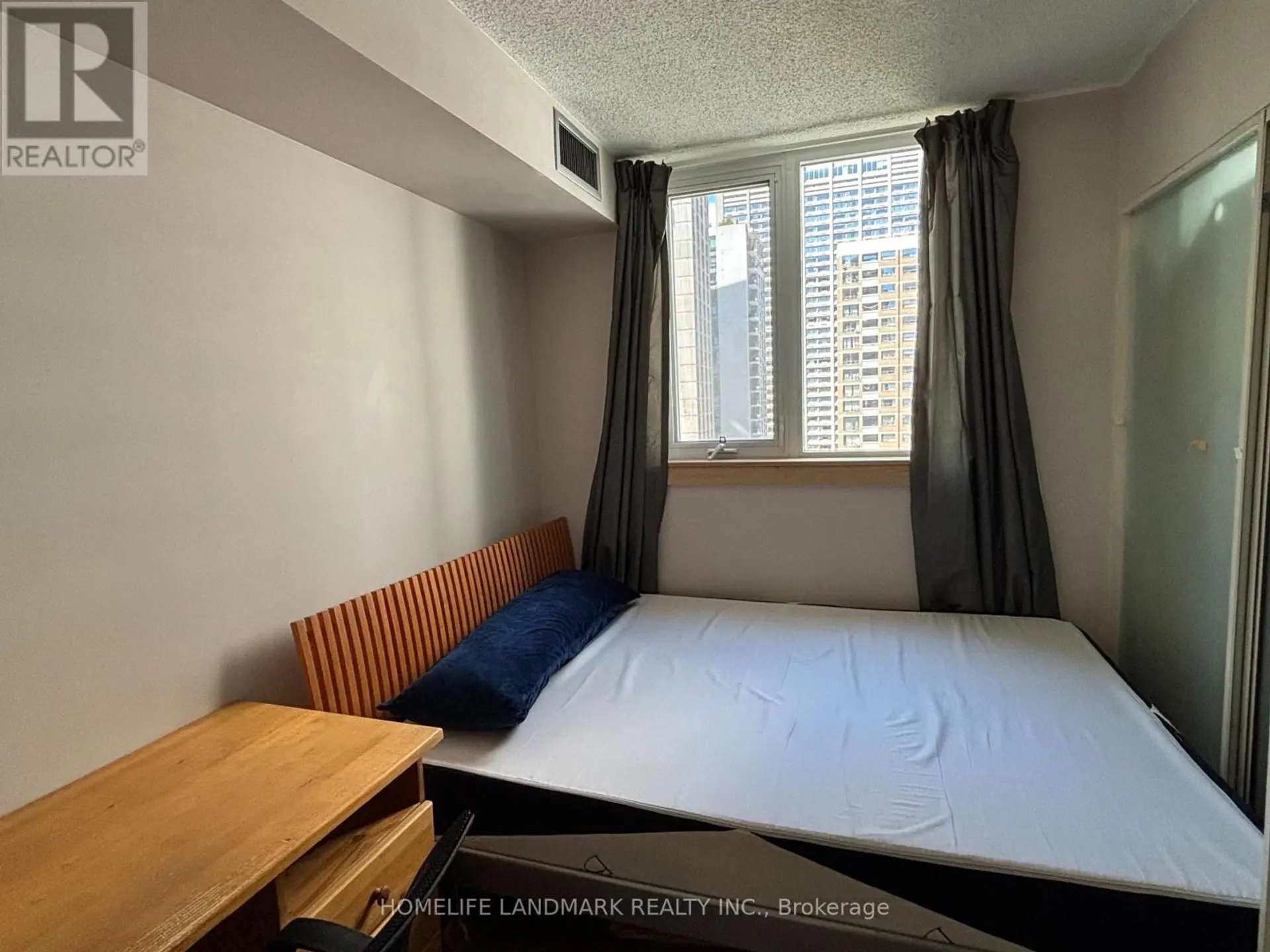#1401 1055 BAY STREET - Image 9