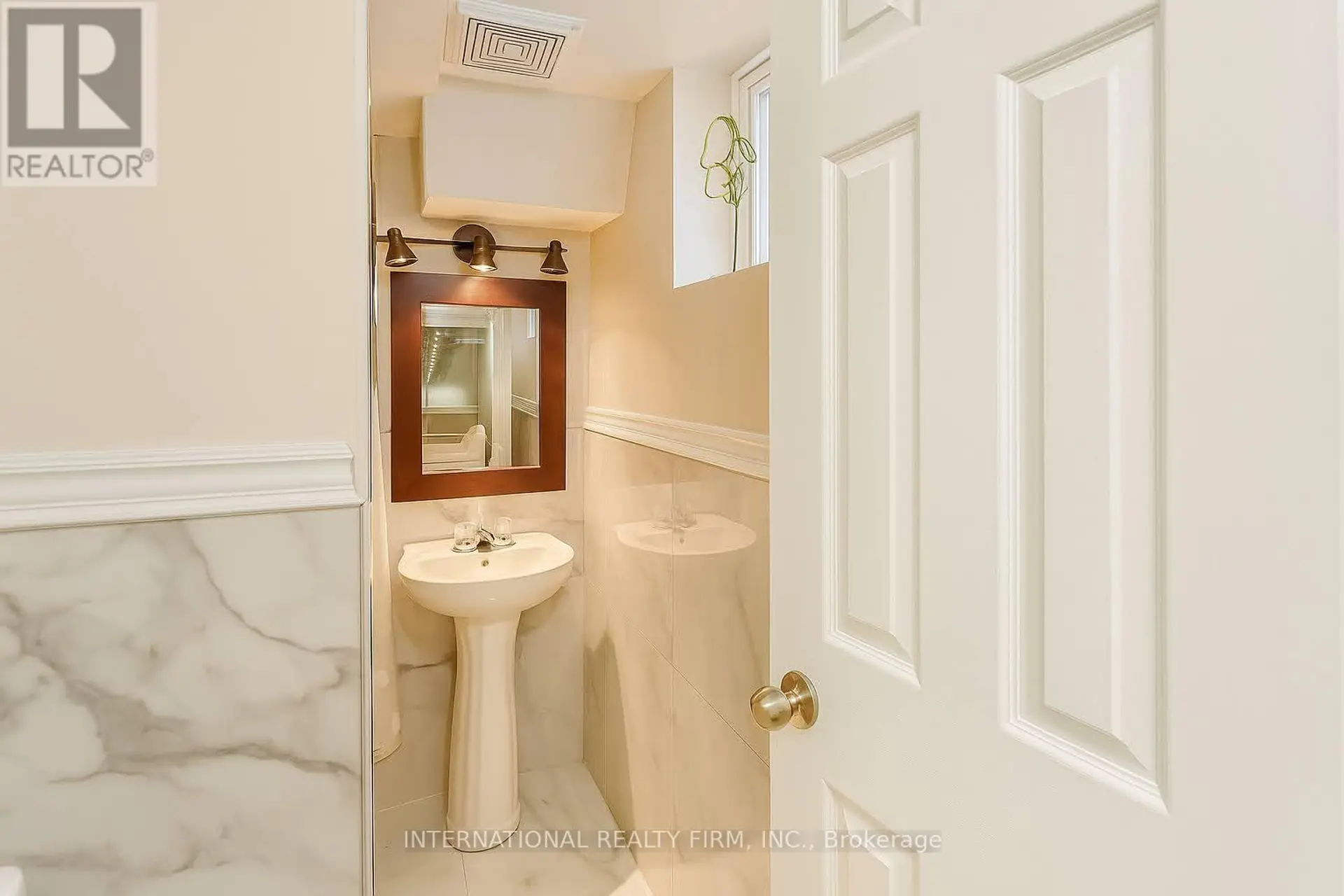 9 BENSHIRE DRIVE - Image 12