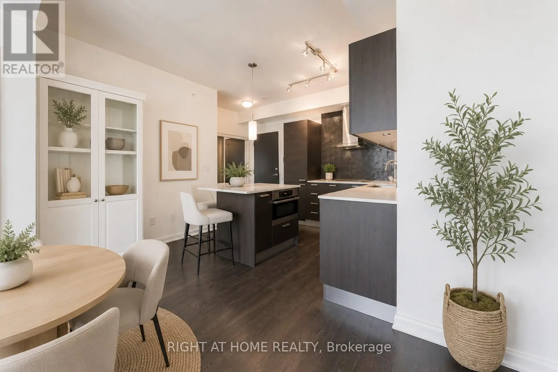 #3101 9 BOGERT AVENUE - Image 4