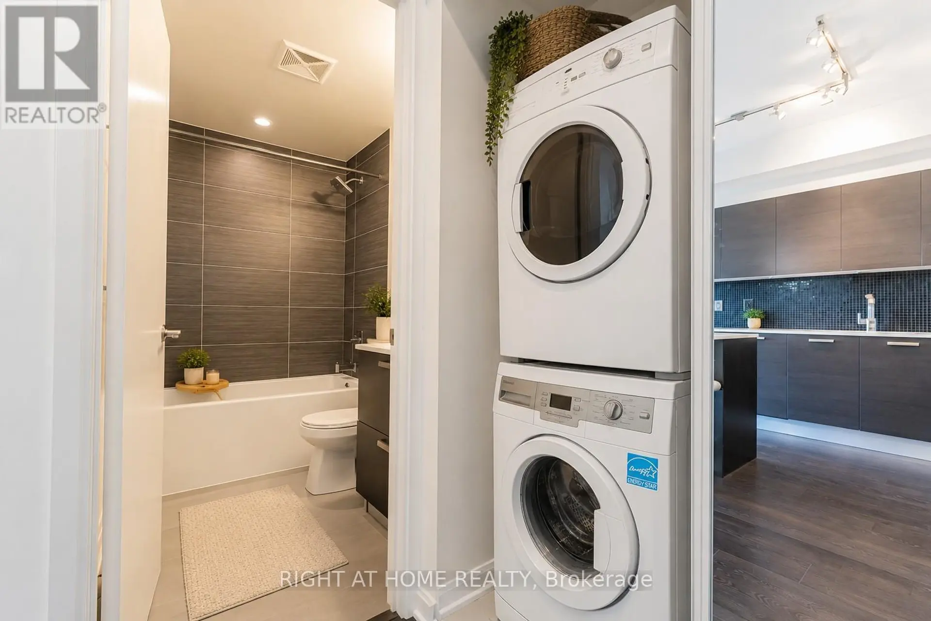 #3101 9 BOGERT AVENUE - Image 7
