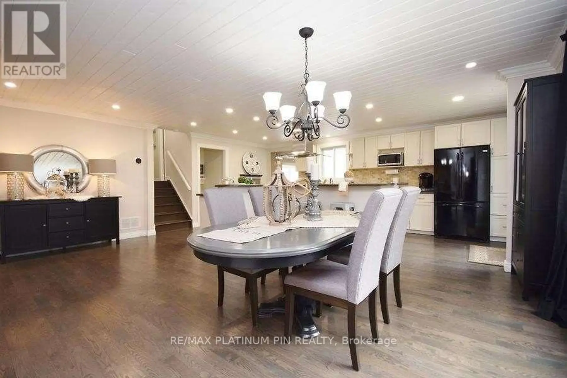 21 LONGFIELD DRIVE - Image 5