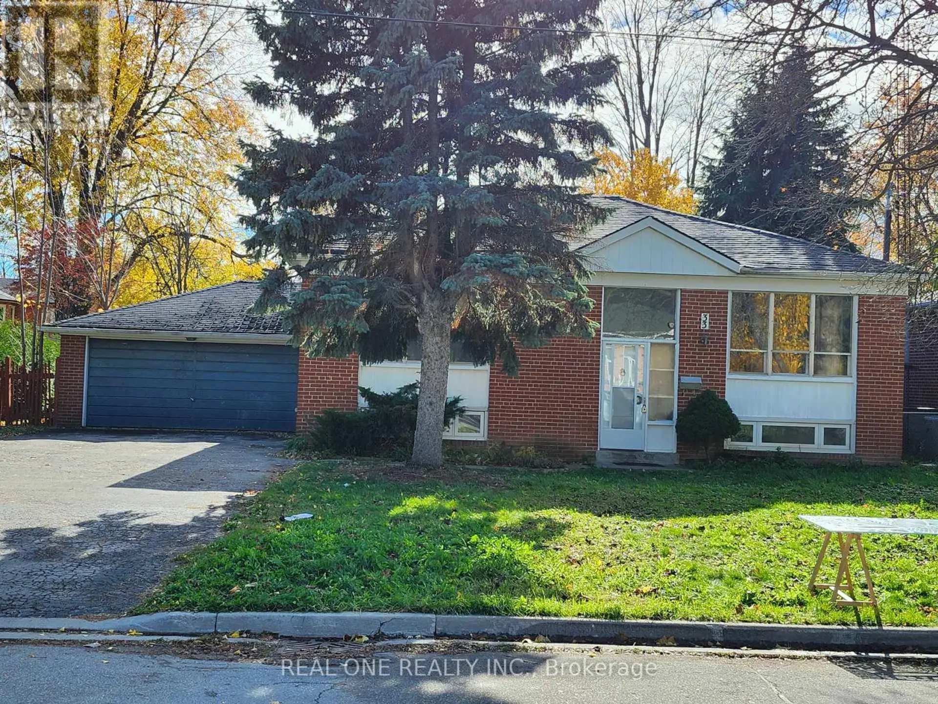 33 URBANDALE AVENUE - Image 6