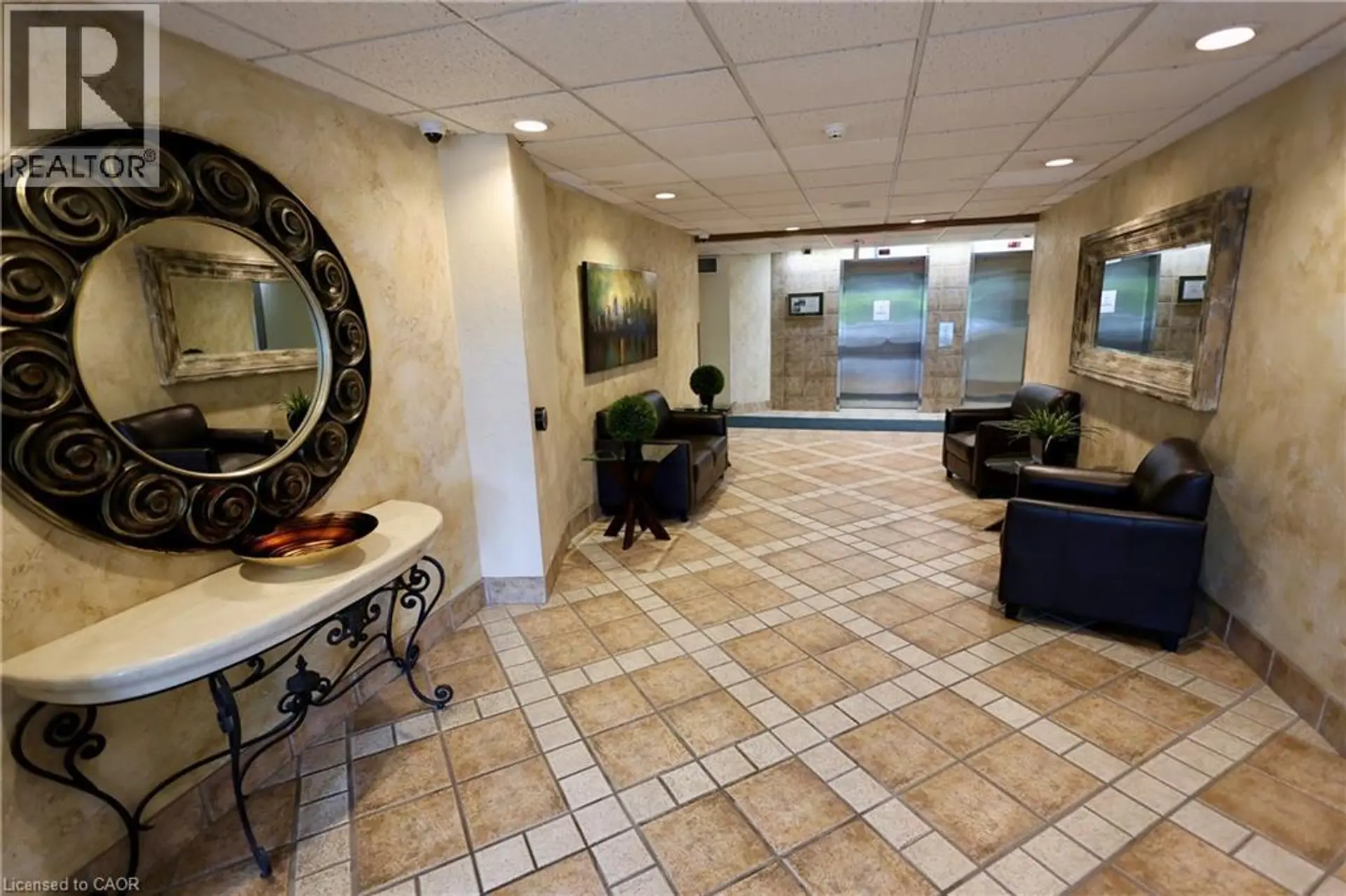 #404 55 GREEN VALLEY Drive - Image 2