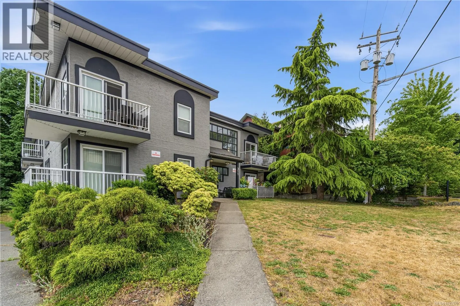 #205 311 Mt. Benson St - Image 1
