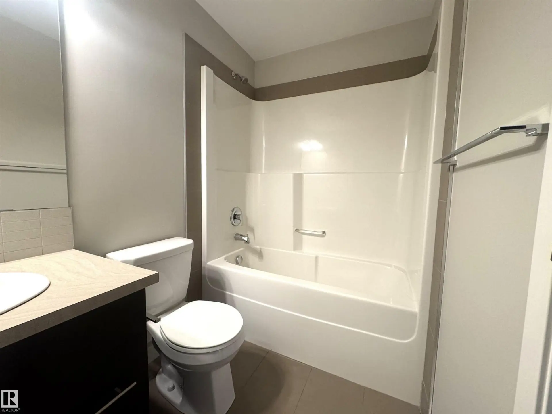 #703 10226 104 ST NW - Image 15