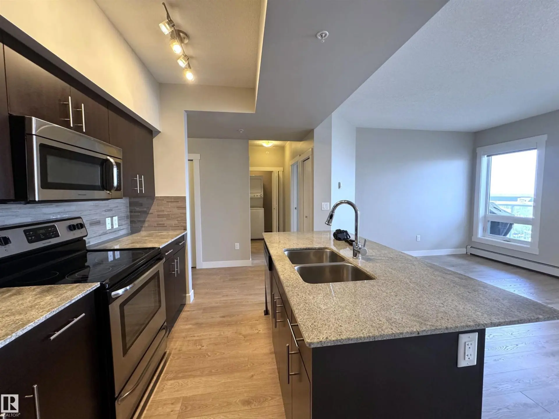#703 10226 104 ST NW - Image 8