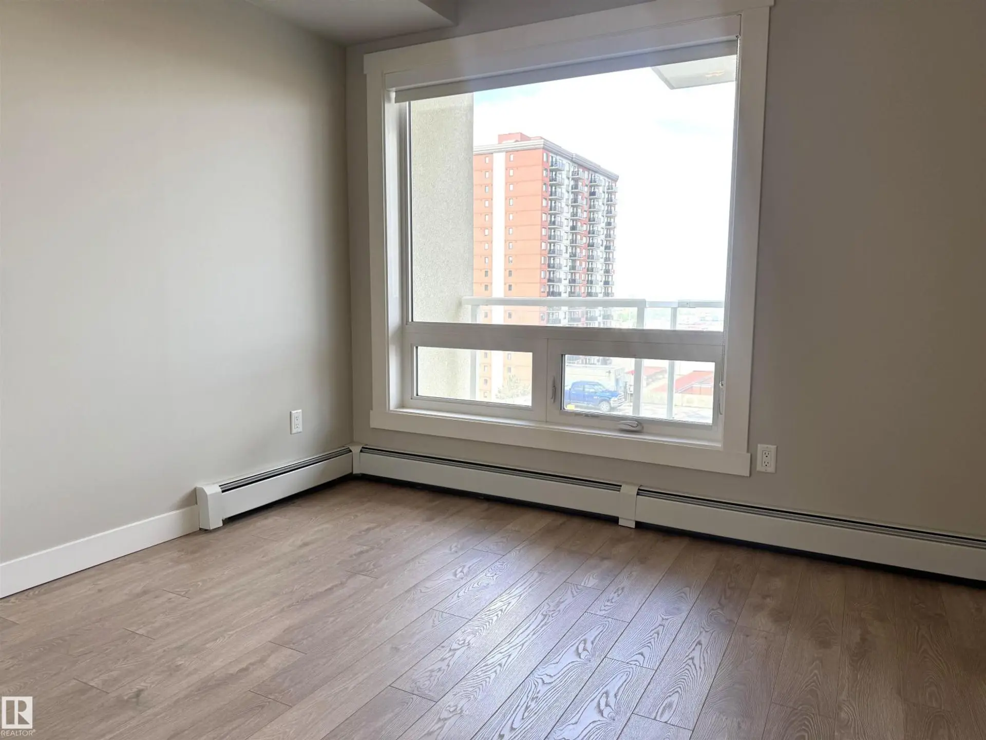 #703 10226 104 ST NW - Image 11