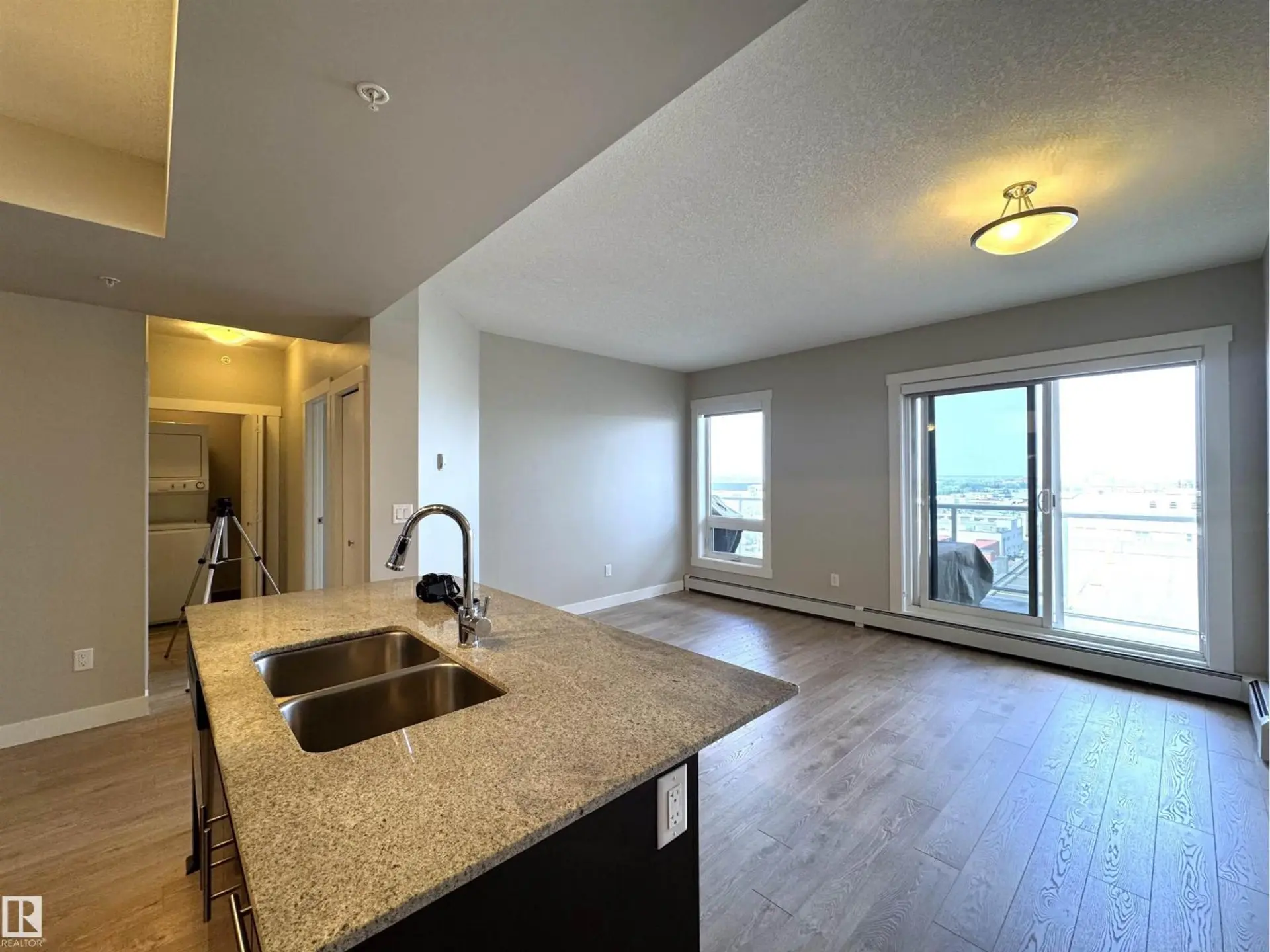 #703 10226 104 ST NW - Image 7