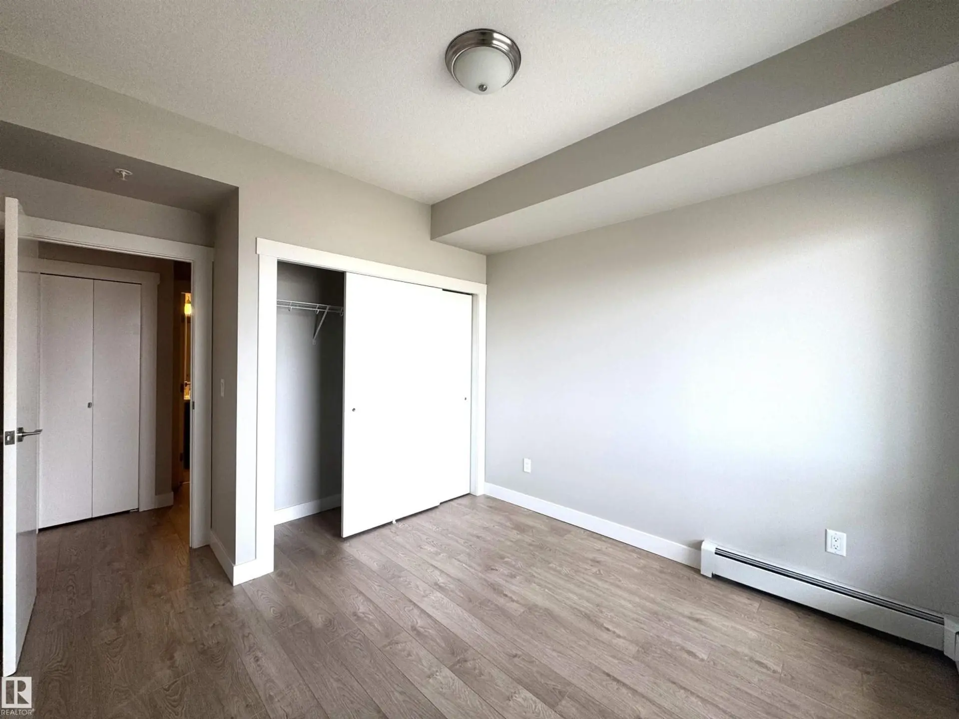 #703 10226 104 ST NW - Image 13