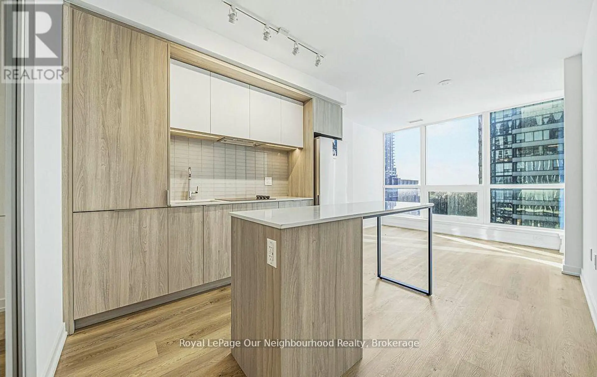 #412 395 SQUARE ONE DRIVE - Image 6