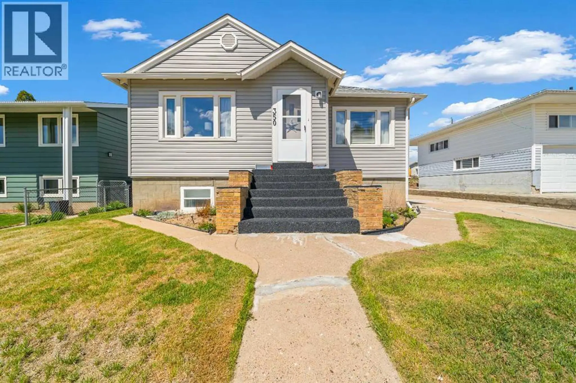 350 4 Street SW - Image 1