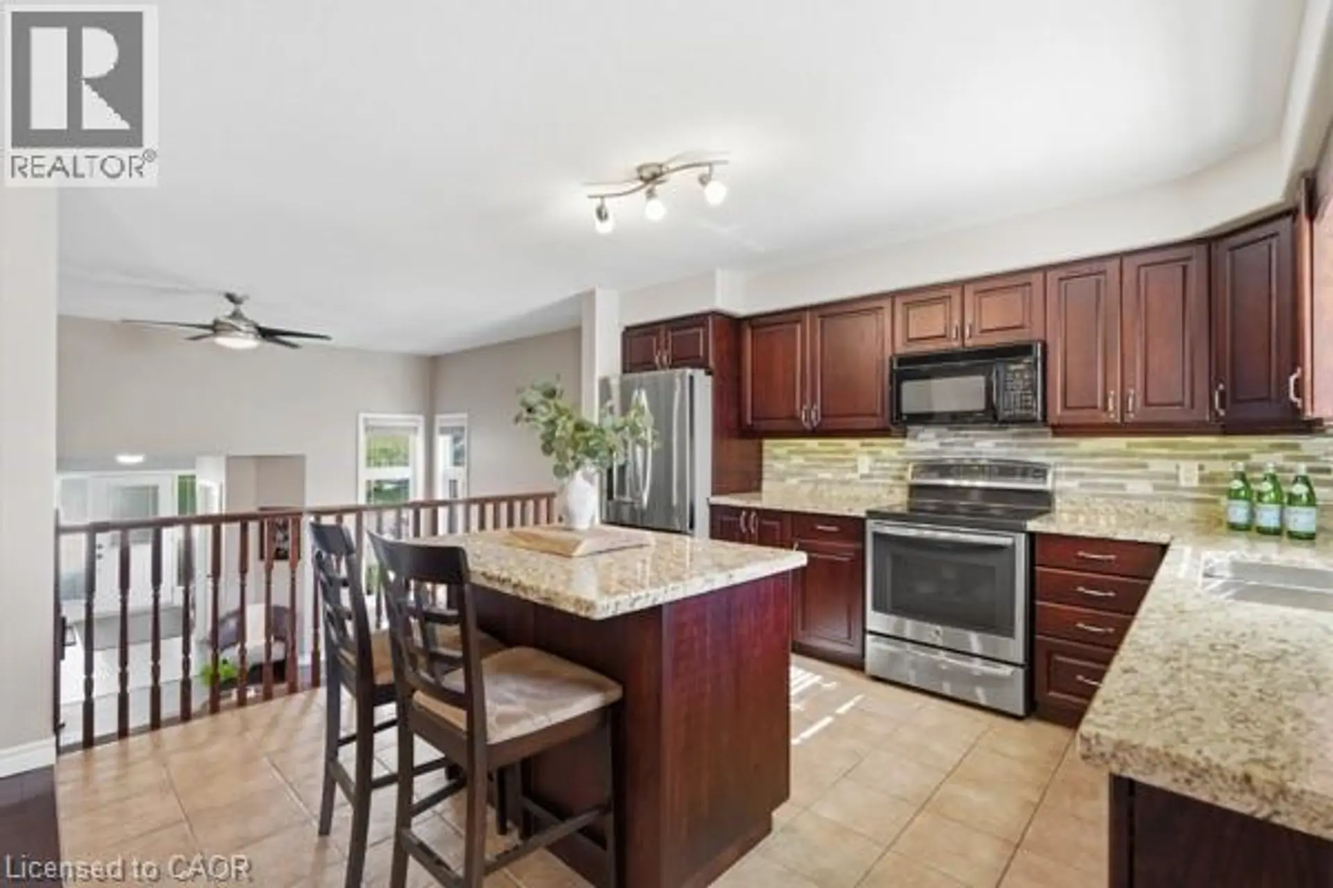 28 ROTH Avenue - Image 2