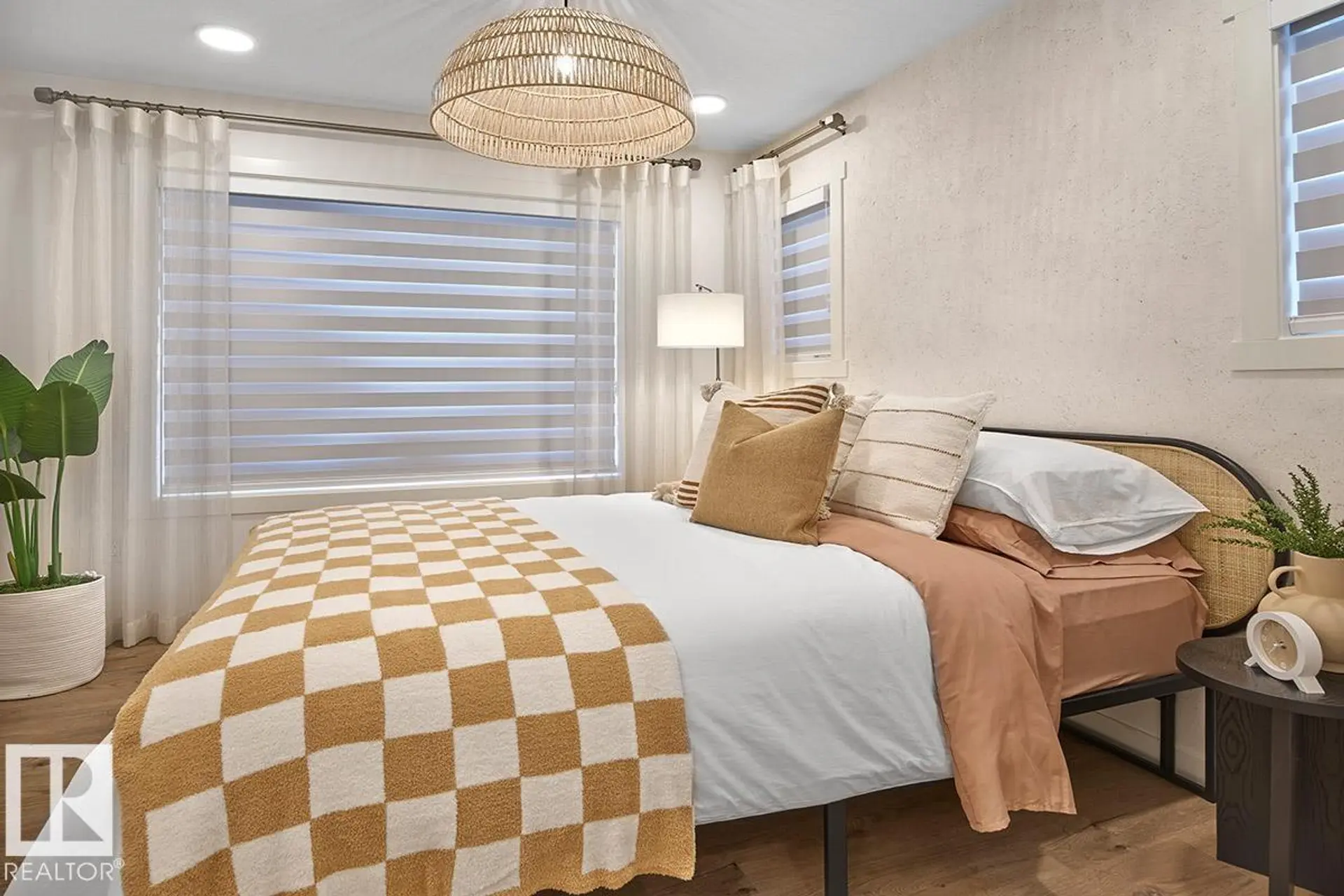 3 18640 18 AV NW - Image 8