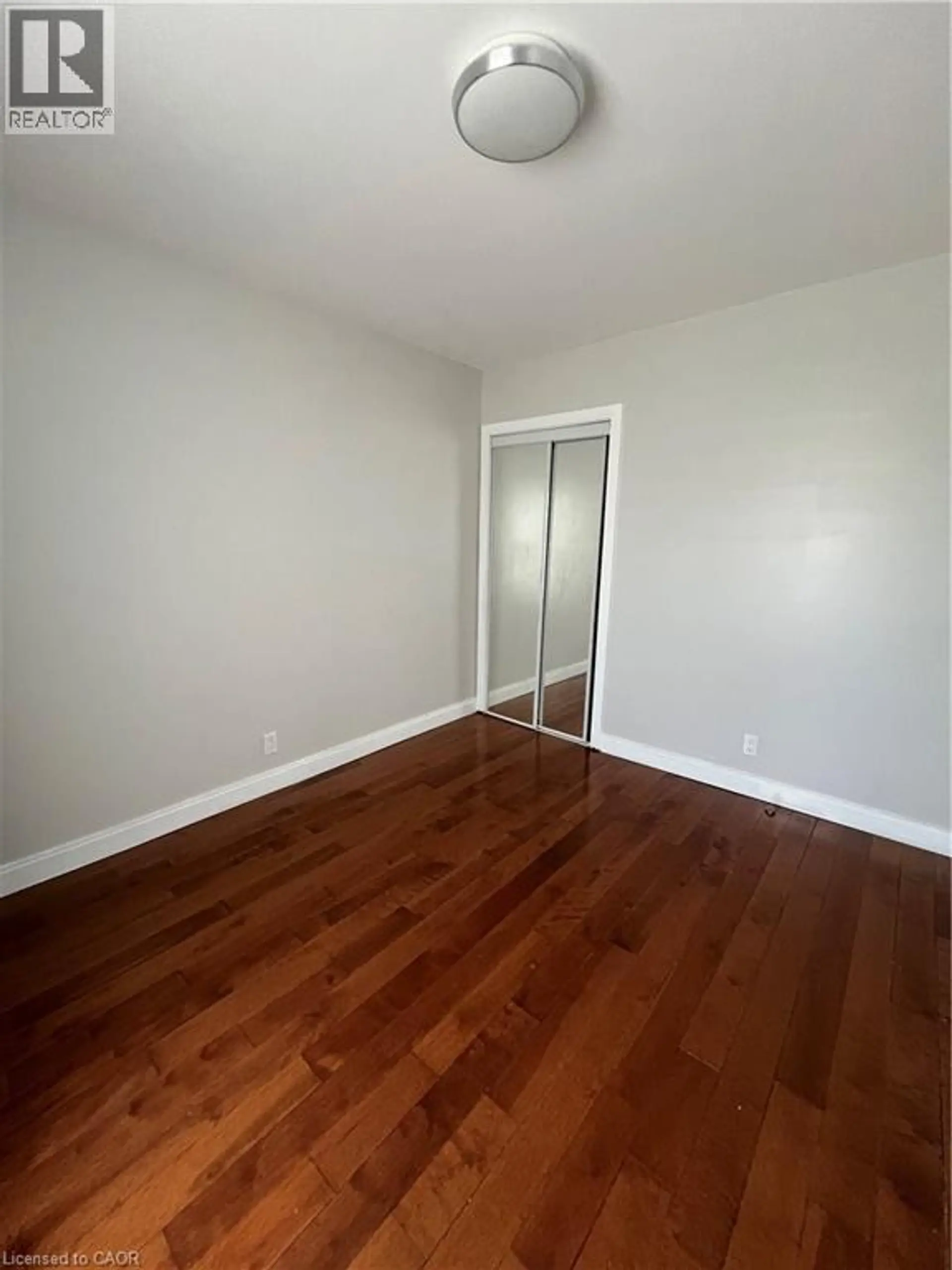 179 S VINE Street S - Image 9