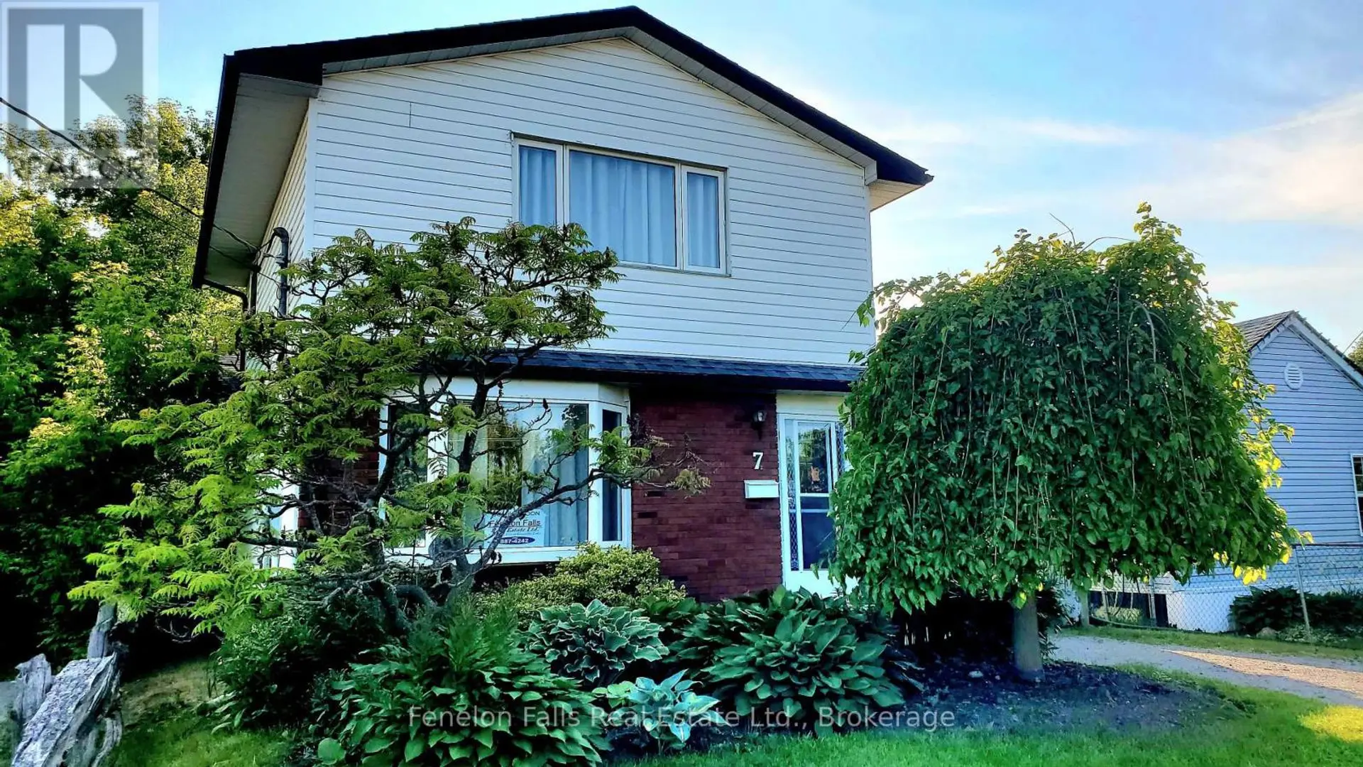 7 JAMES STREET - Image 1