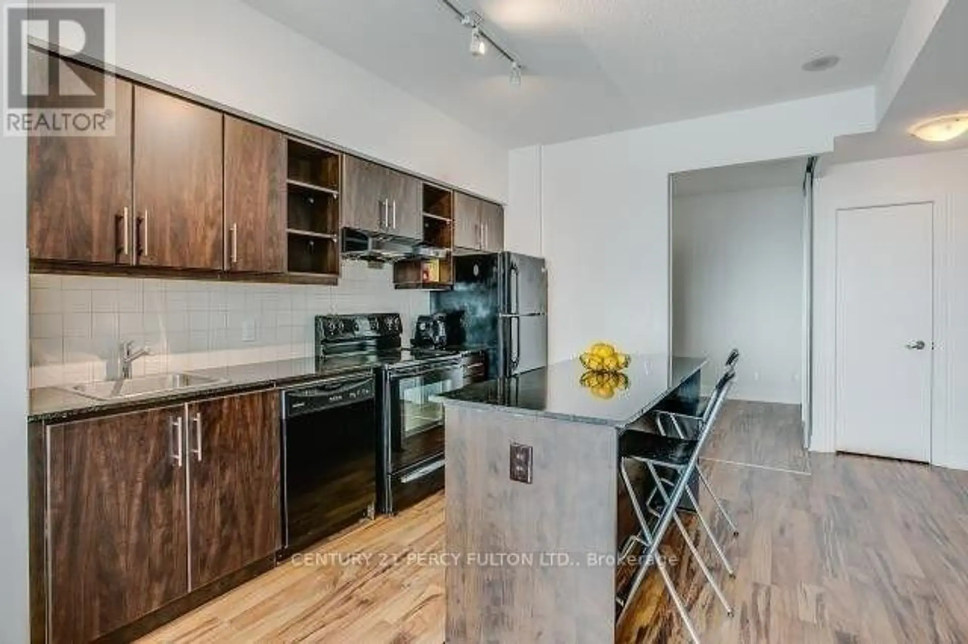 #1510 35 BRIAN PECK CRESCENT - Image 9