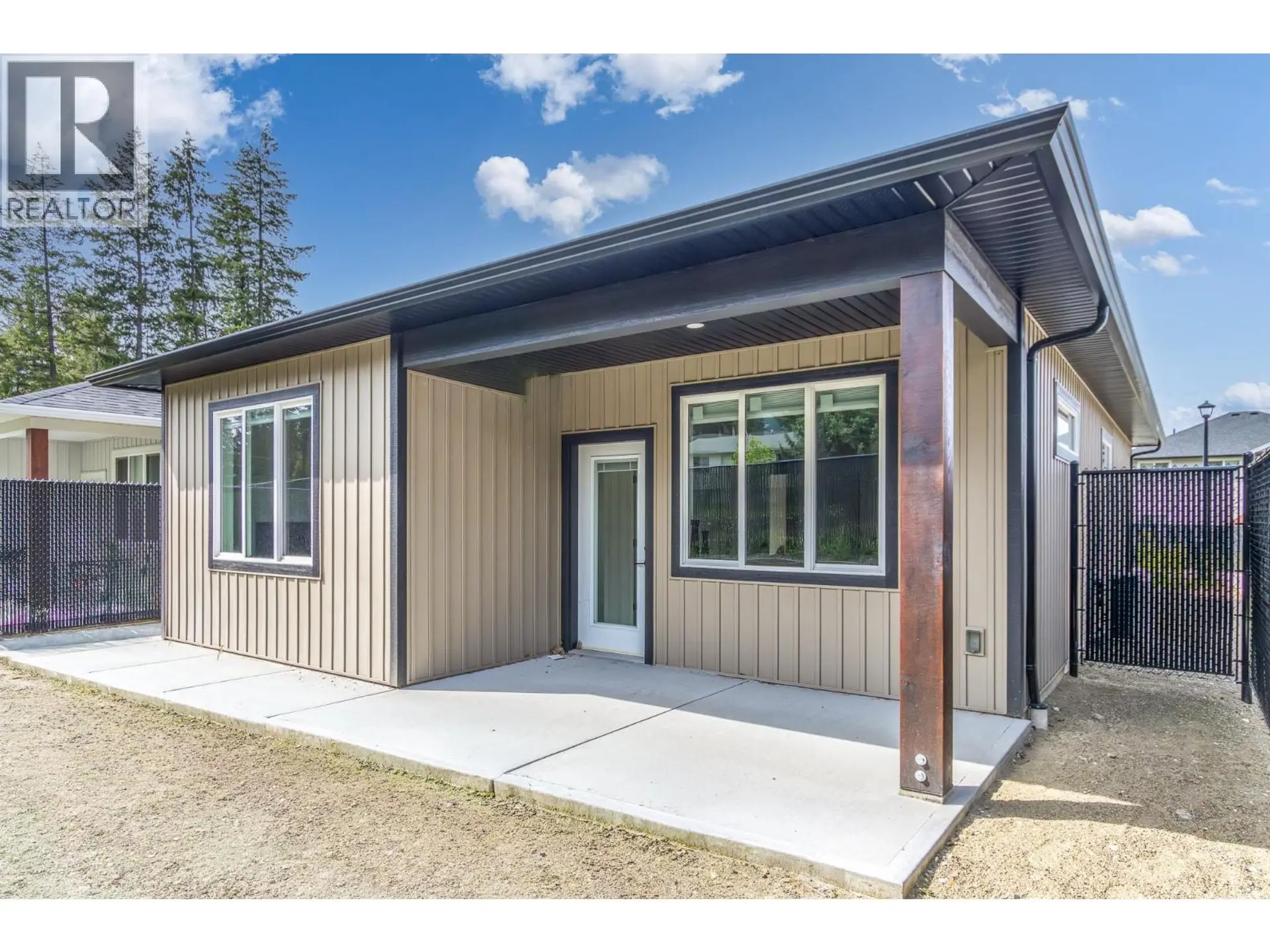 2374 6 Avenue SE - Image 18