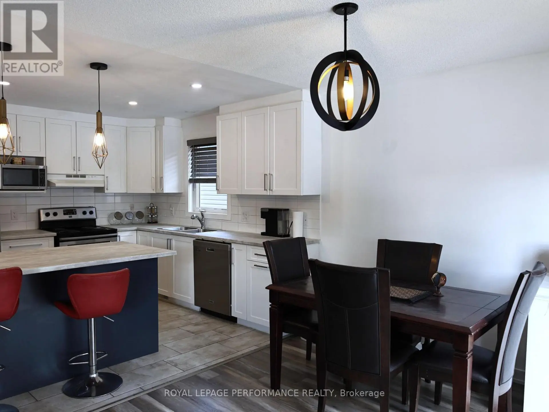 609 ROBERT STREET - Image 2