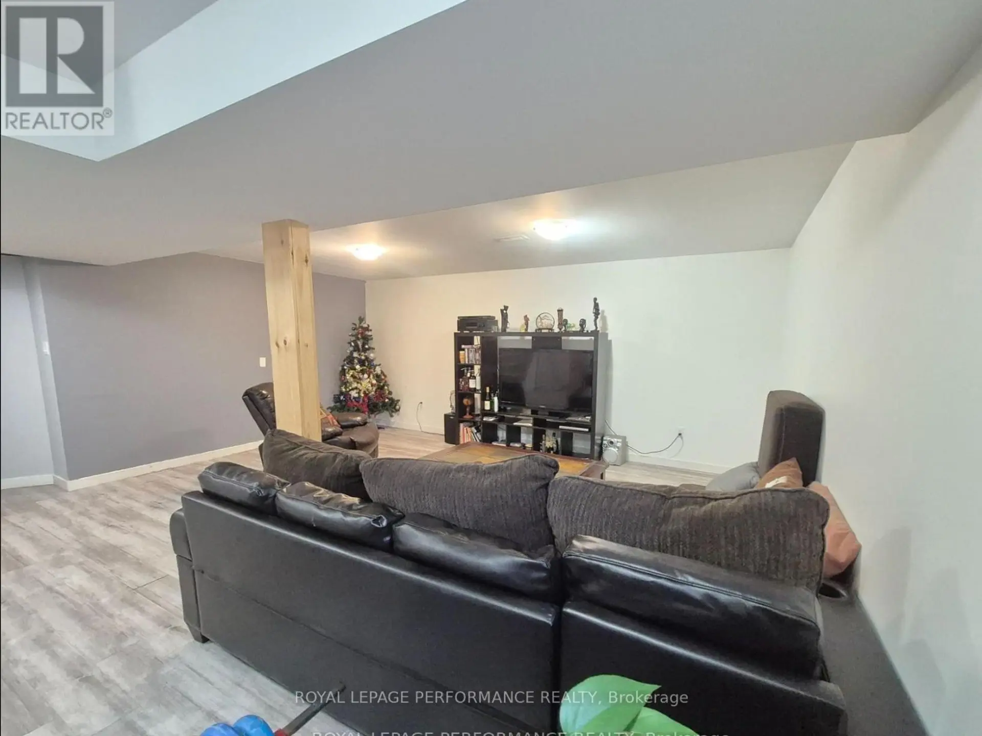 609 ROBERT STREET - Image 16