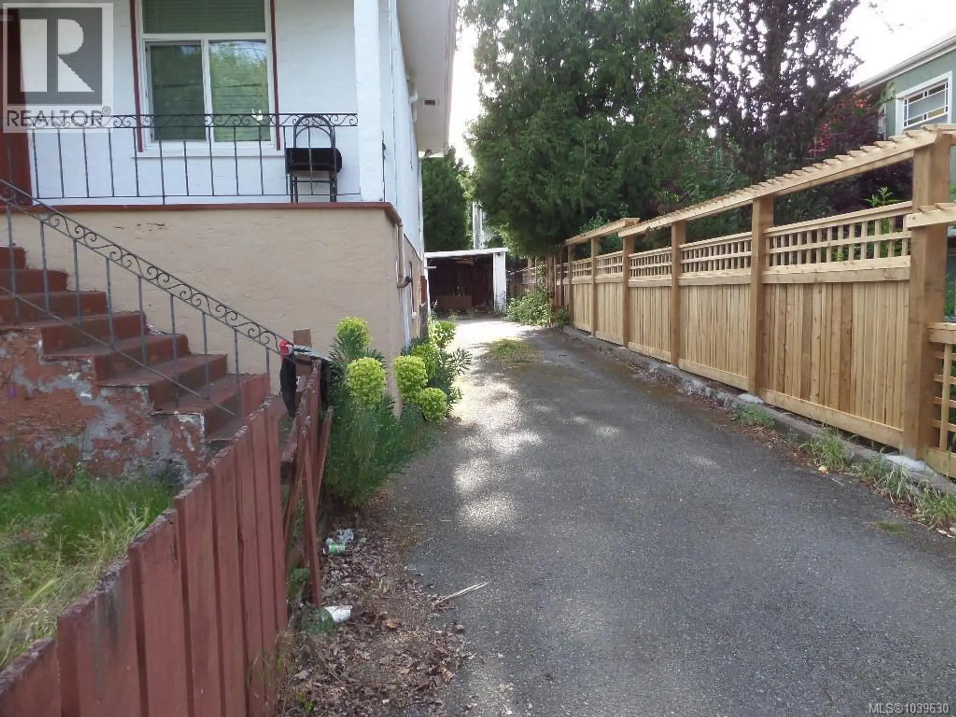 1606 Bank St - Image 3
