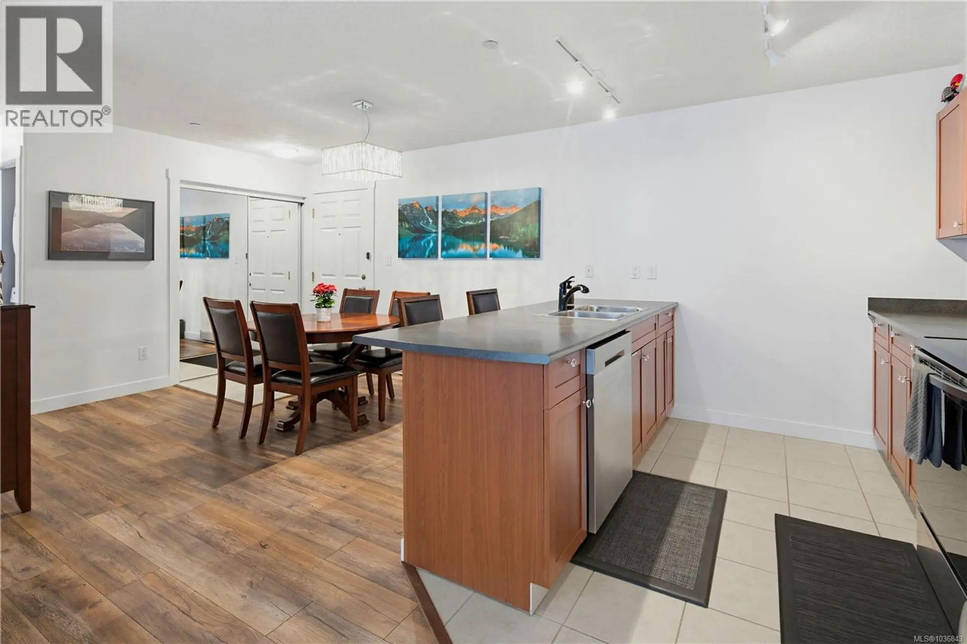 #205 2823 Jacklin Rd - Image 8