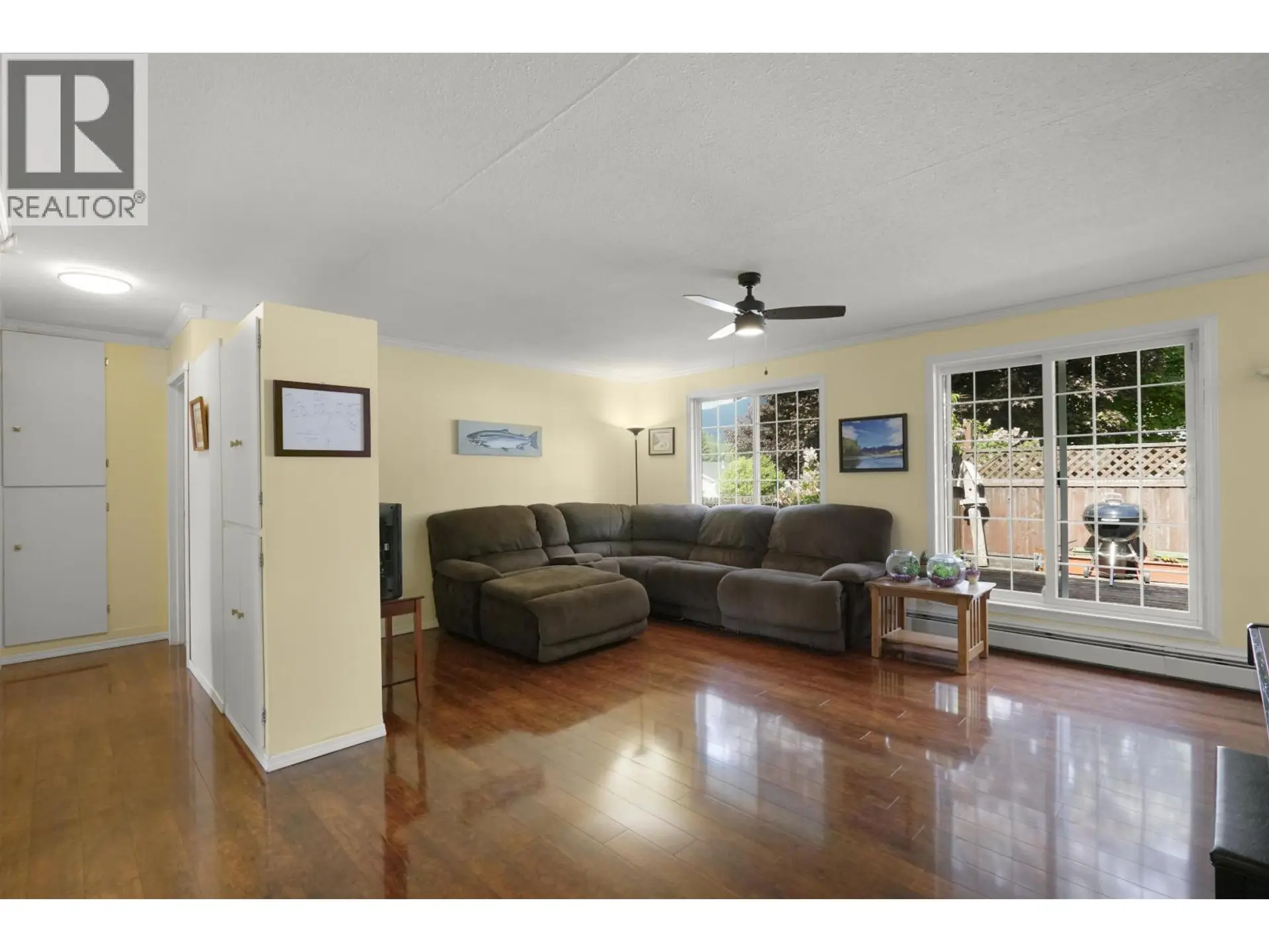 16 CAPILANO STREET - Image 2