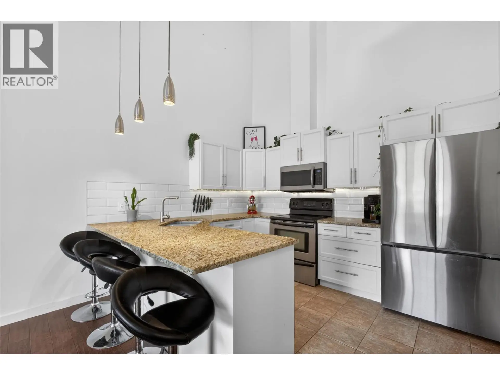 #303 2120 Shannon Ridge Drive - Image 1