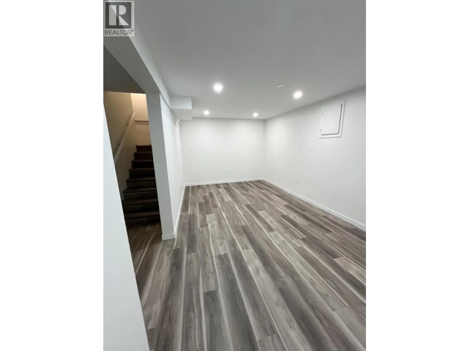 #18 2007 UPLAND STREET - Image 9