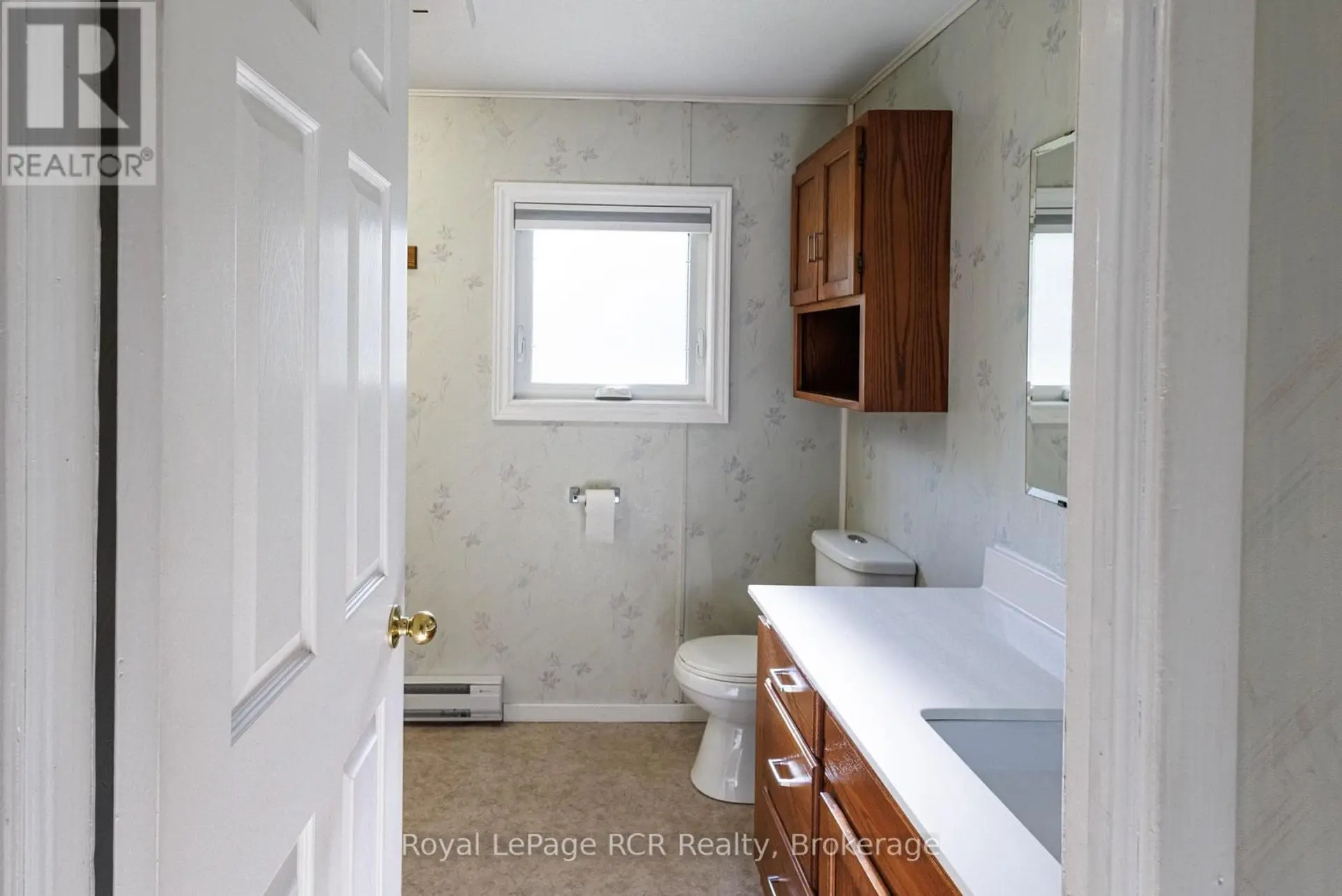 310420 KEMBLE ROCK ROAD - Image 12