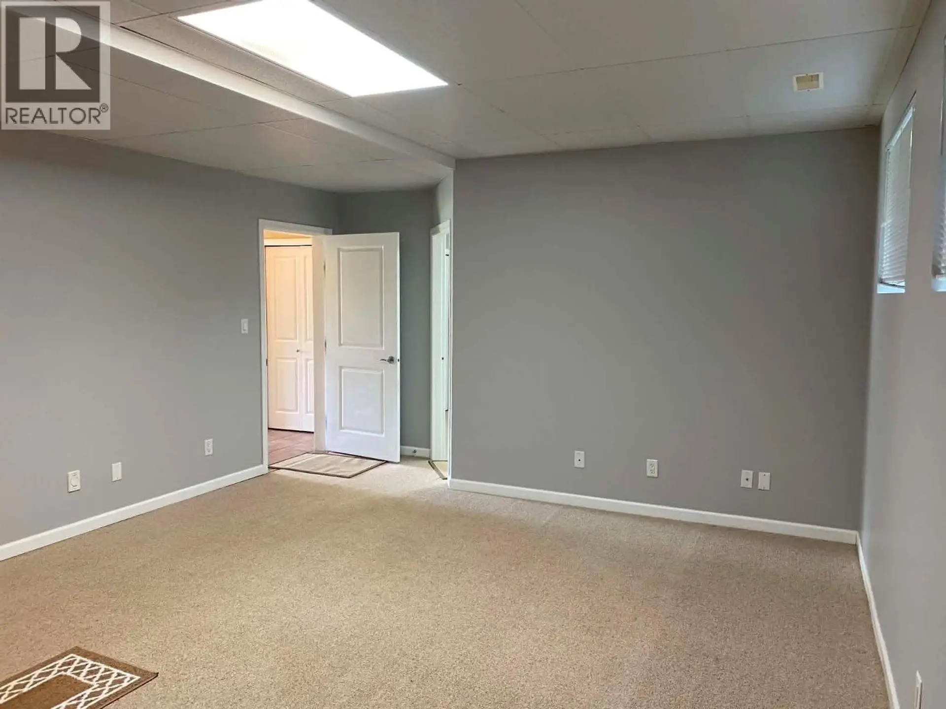 5404 Hillside Avenue - Image 12