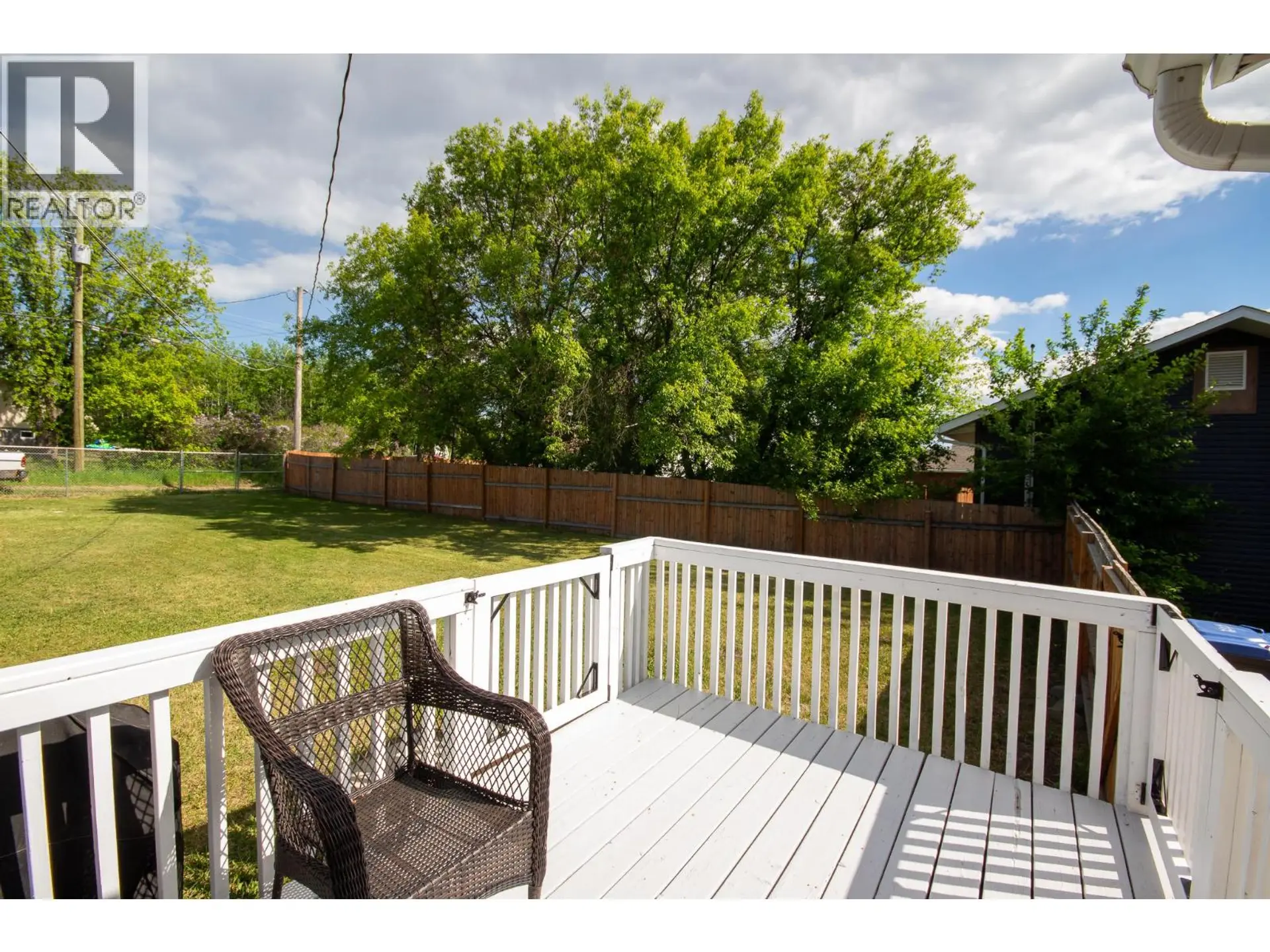 9116 8 Street - Image 9