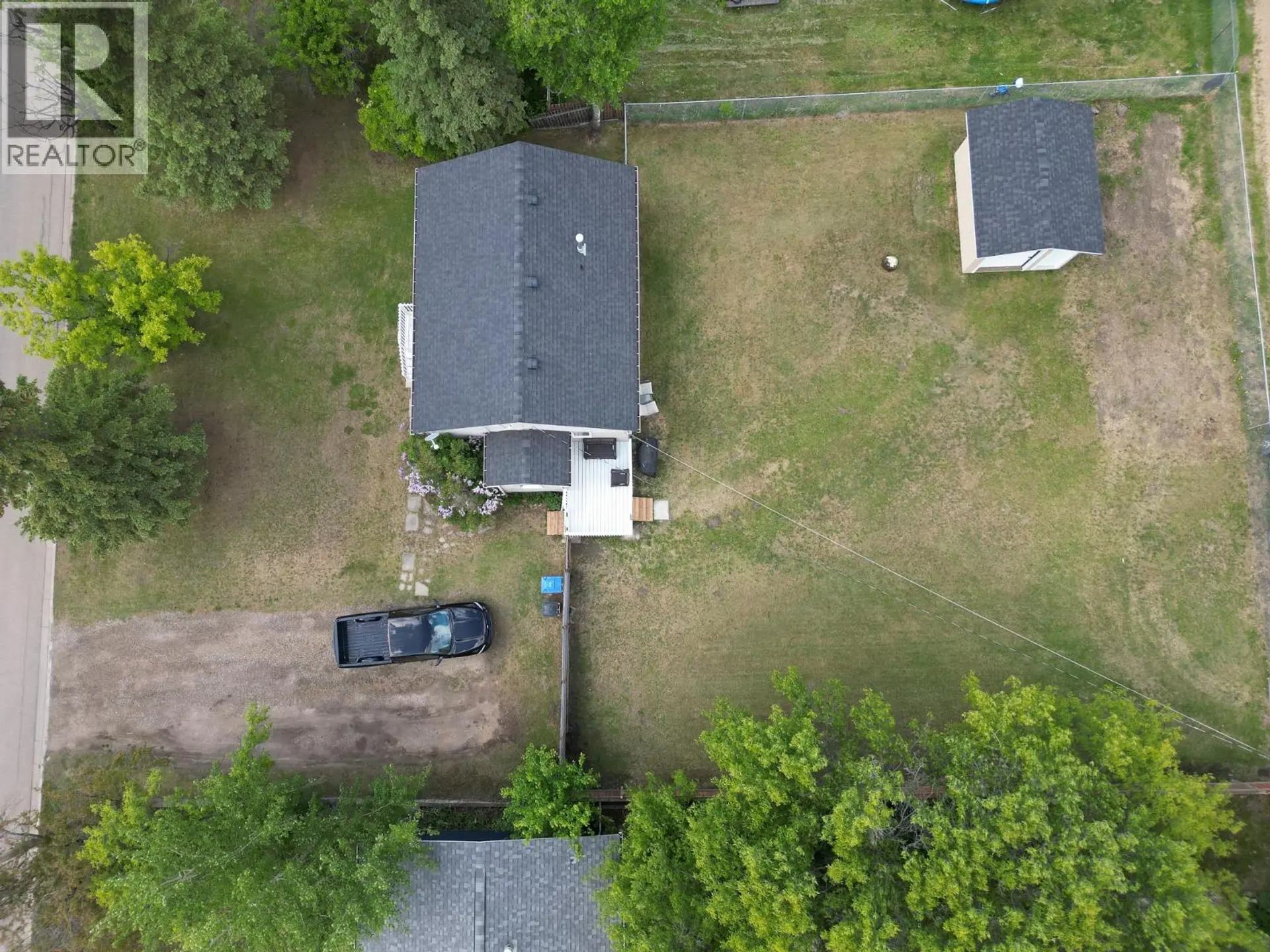 9116 8 Street - Image 12