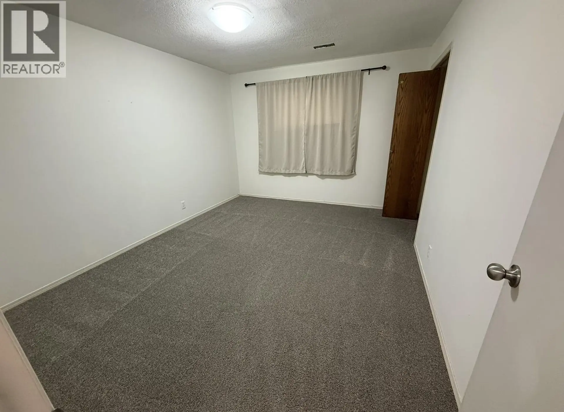 10611 114 AVENUE - Image 13