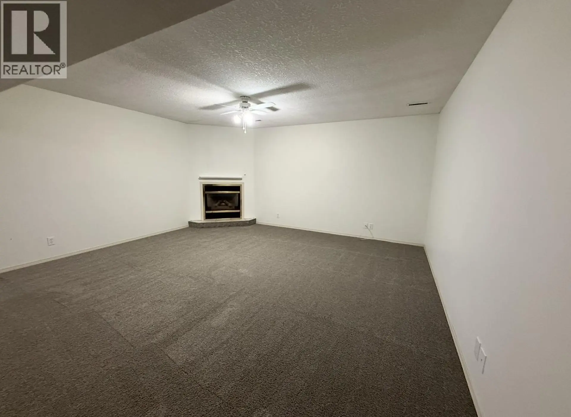 10611 114 AVENUE - Image 11