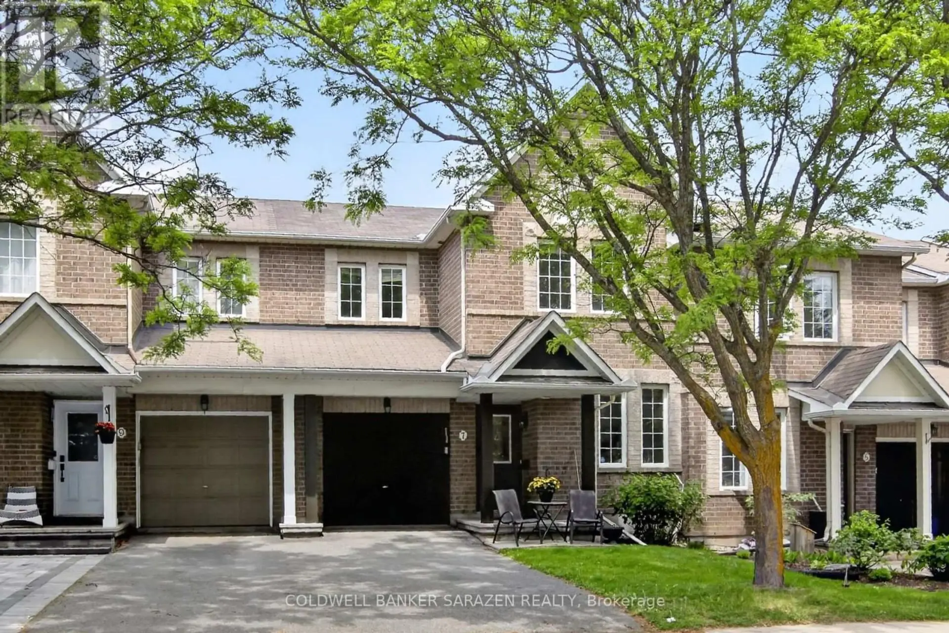 7 BARNSTONE DRIVE - Image 1